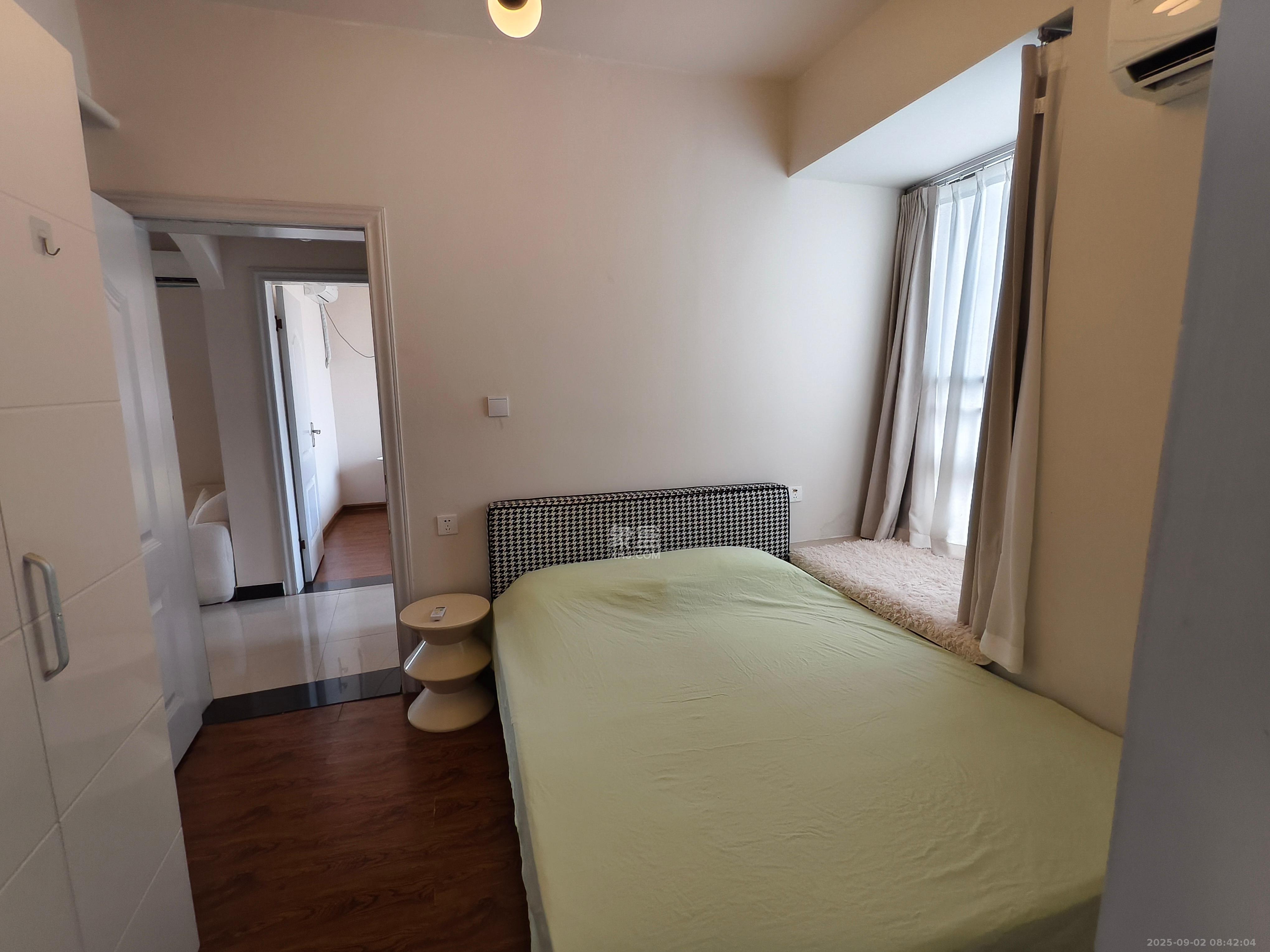 钱隆樽品(一、二、三期)  3室1厅1卫    2500.0元/月室内图