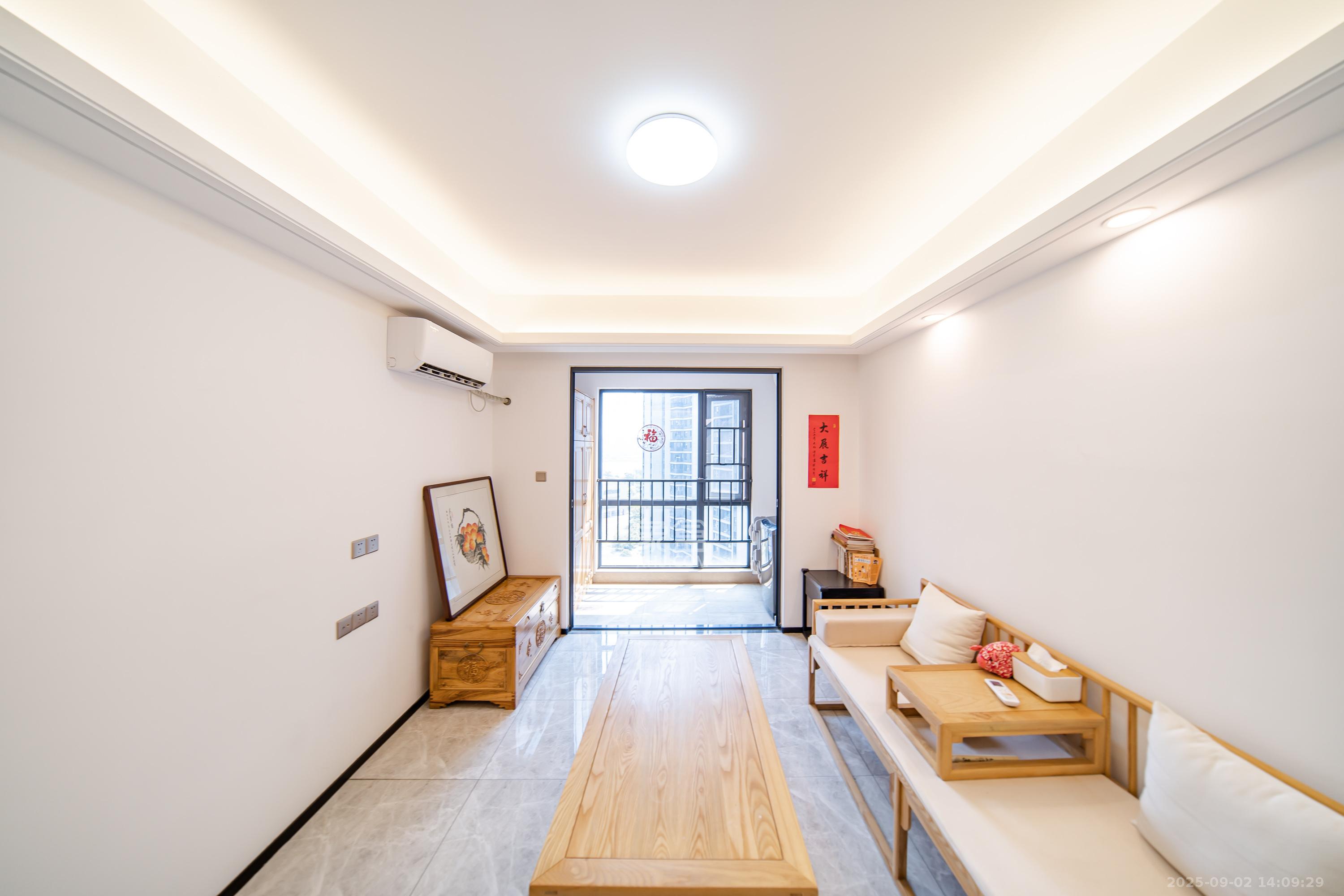 中海阅江府  1室1厅1卫    65.0万 中海阅江府  1室1厅1卫    65.0万客厅