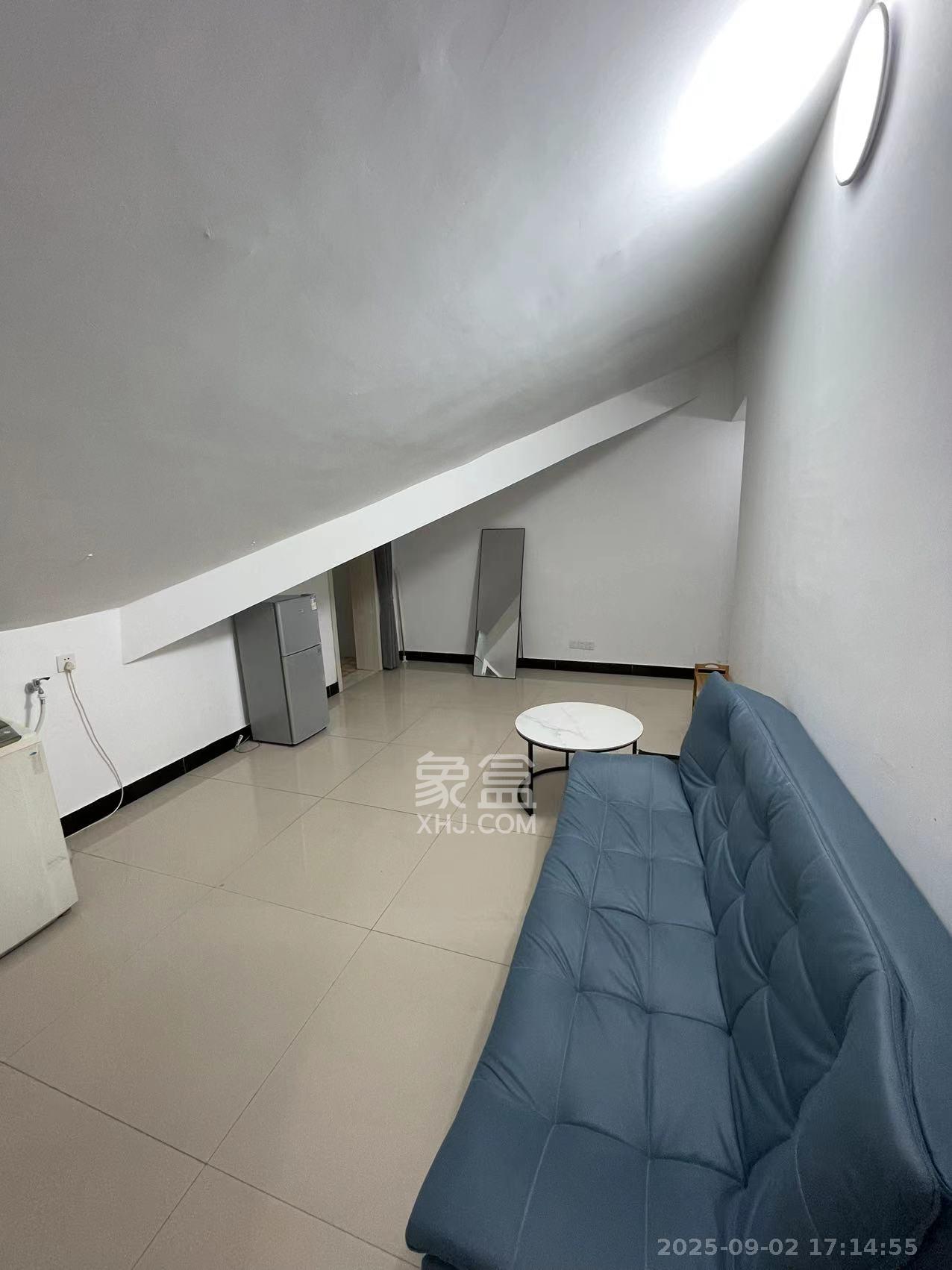 高升小区 1室1厅1卫 1000.0元/月 高升小区 1室1厅1卫 1000.0元/月室内图