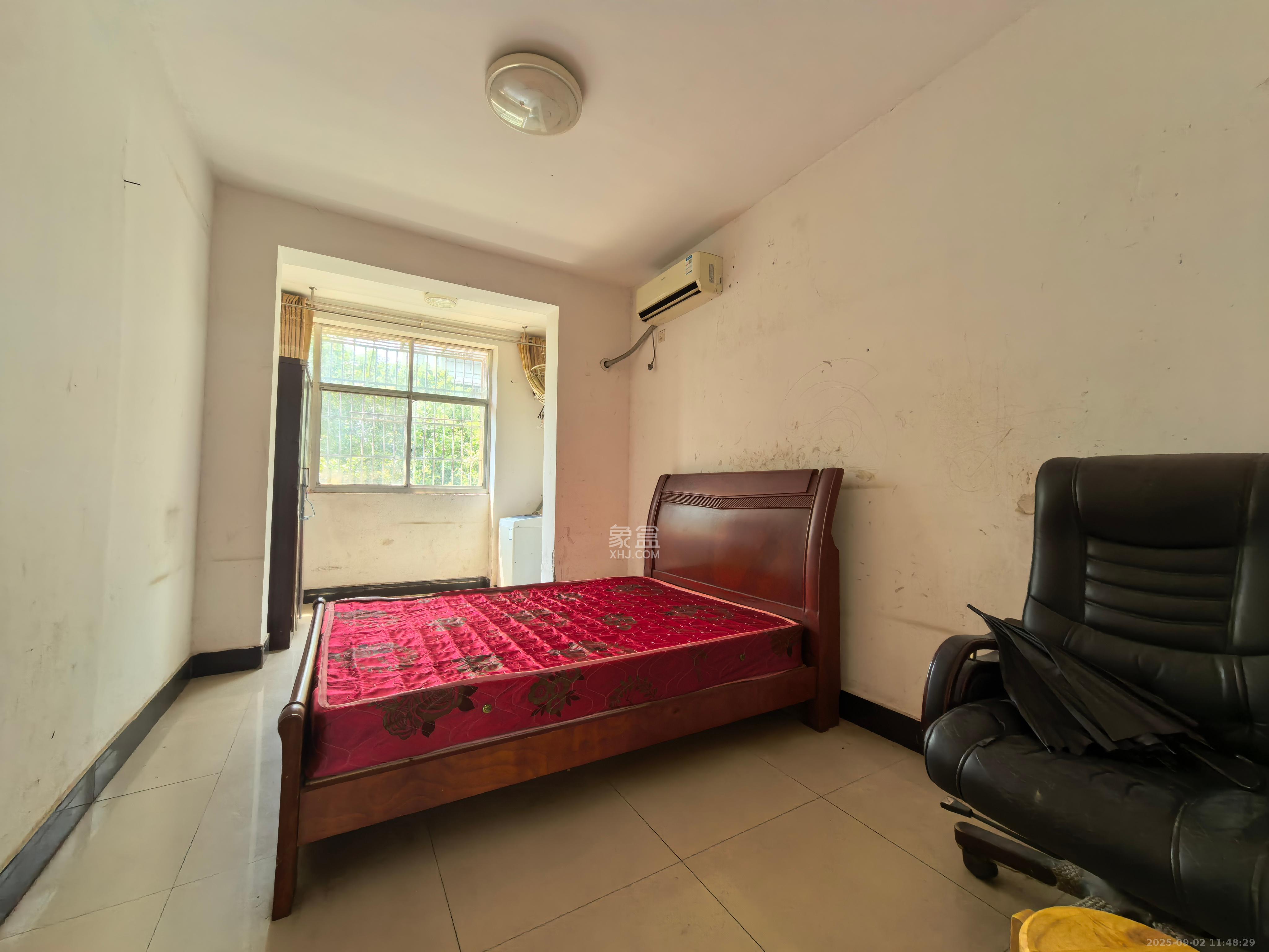 滨河小区 3室2厅1卫 2000.0元/月 滨河小区 3室2厅1卫 2000.0元/月室内图