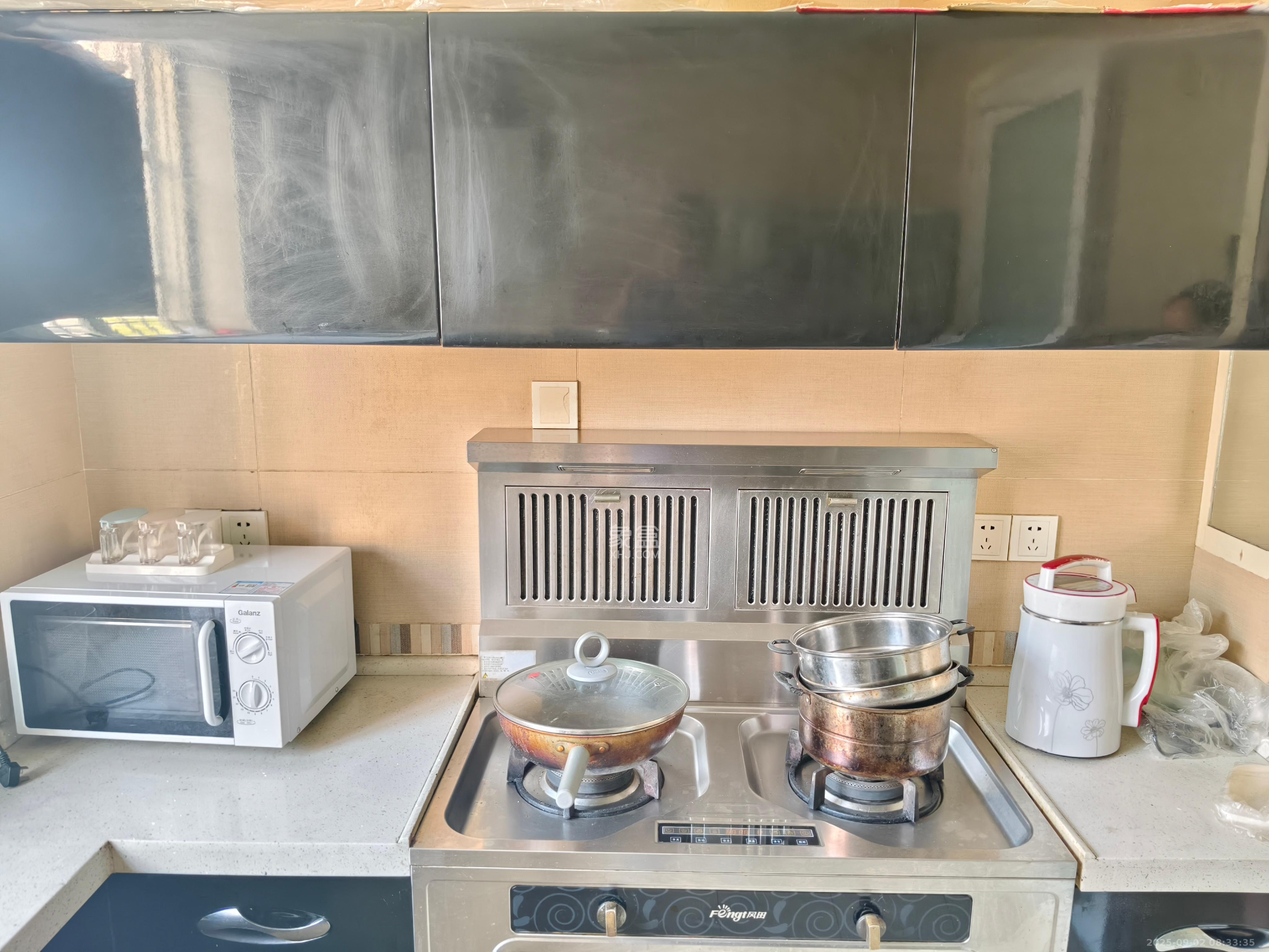 雄海花园  2室2厅1卫    2600.0元/月室内图