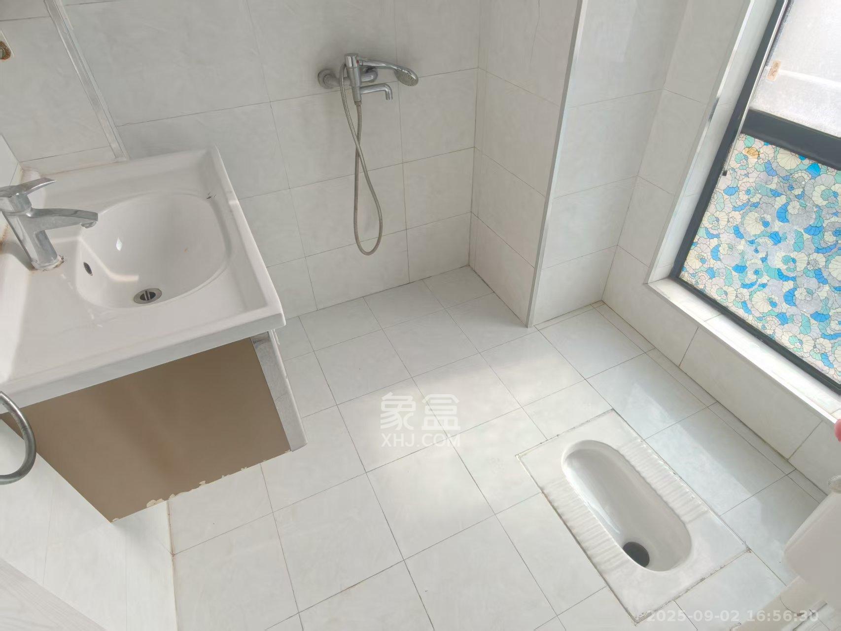 鑫远微中心 2室1厅1卫 1800.0元/月 鑫远微中心 2室1厅1卫 1800.0元/月室内图