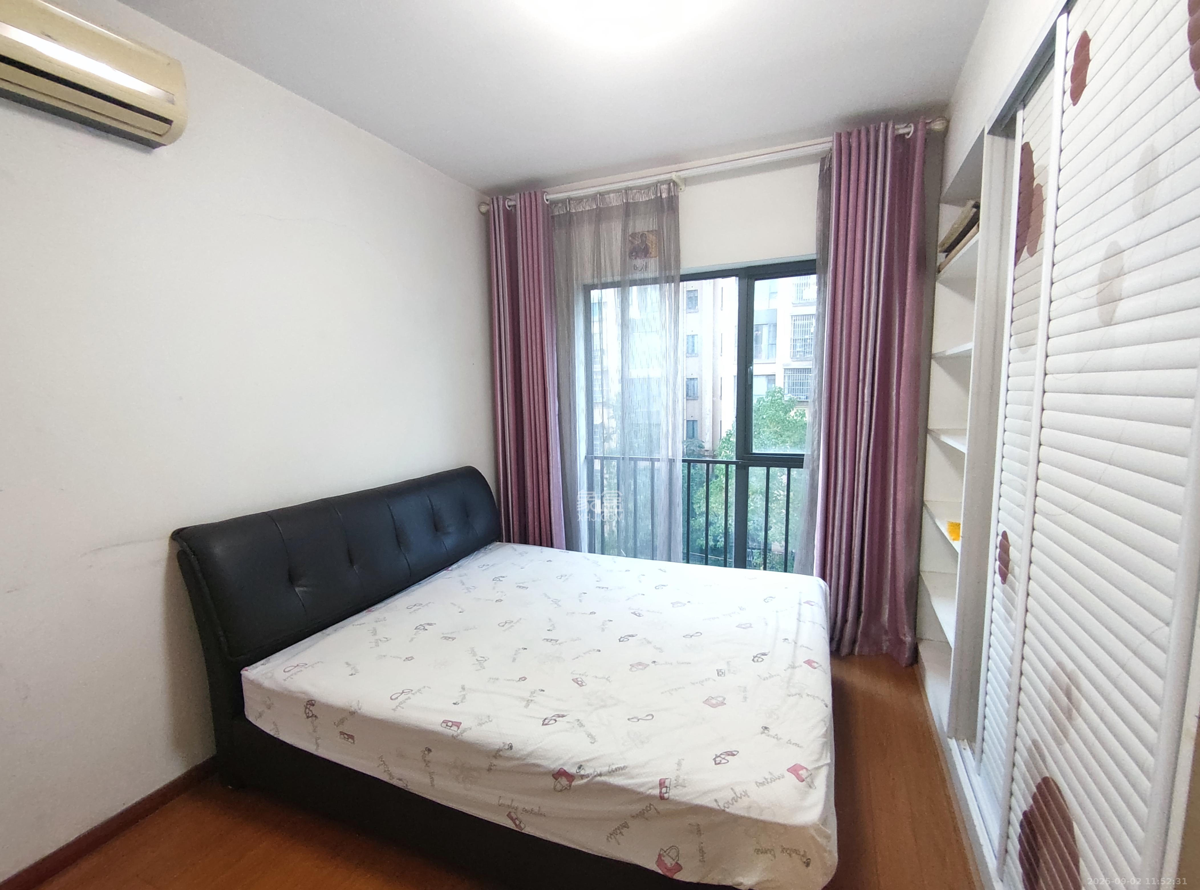 中城丽景香山园  3室2厅1卫    2800.0元/月 中城丽景香山园  3室2厅1卫    2800.0元/月室内图