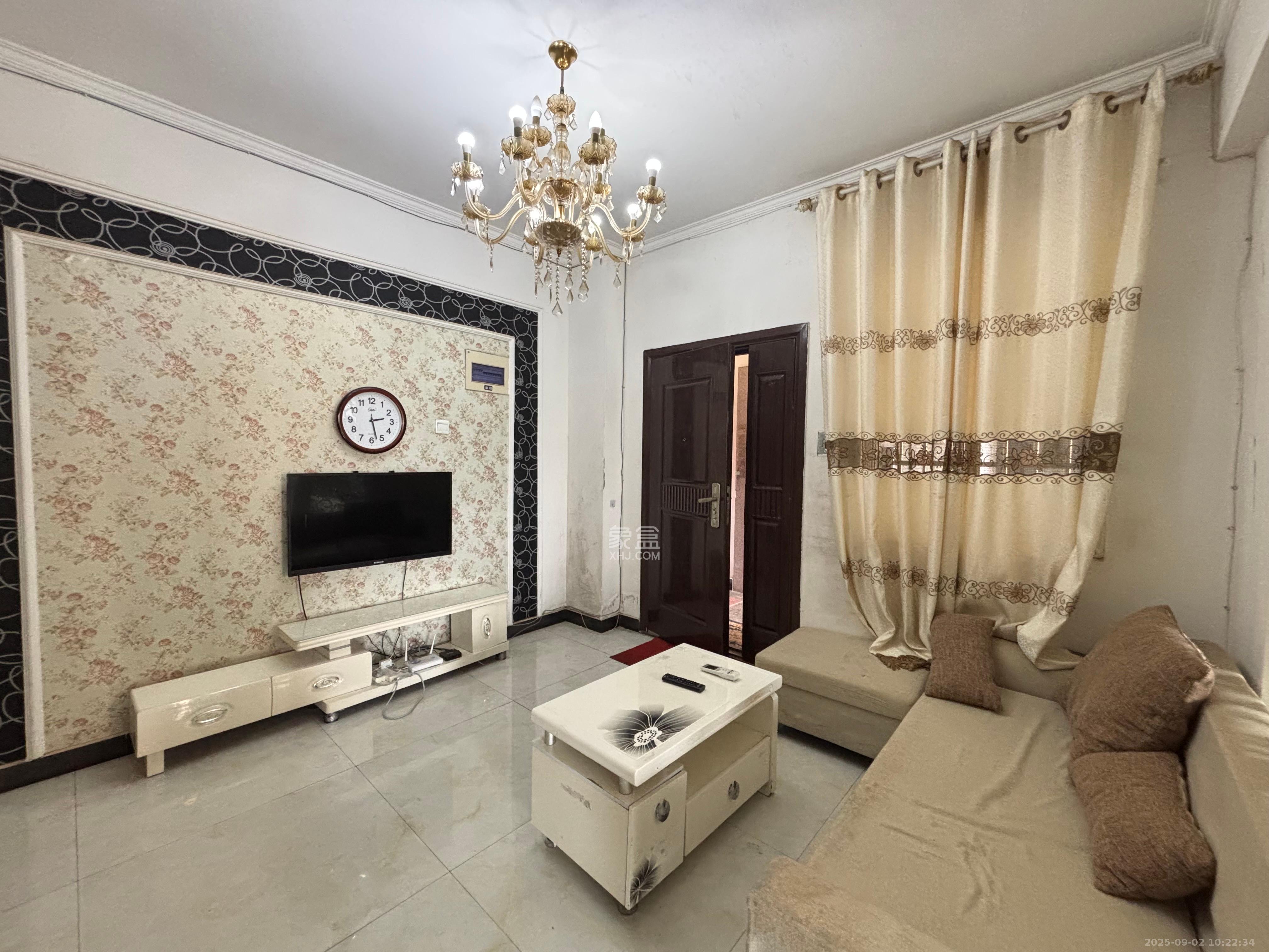 锦绣世纪  2室1厅2卫    2400.0元/月 锦绣世纪  2室1厅2卫    2400.0元/月室内图