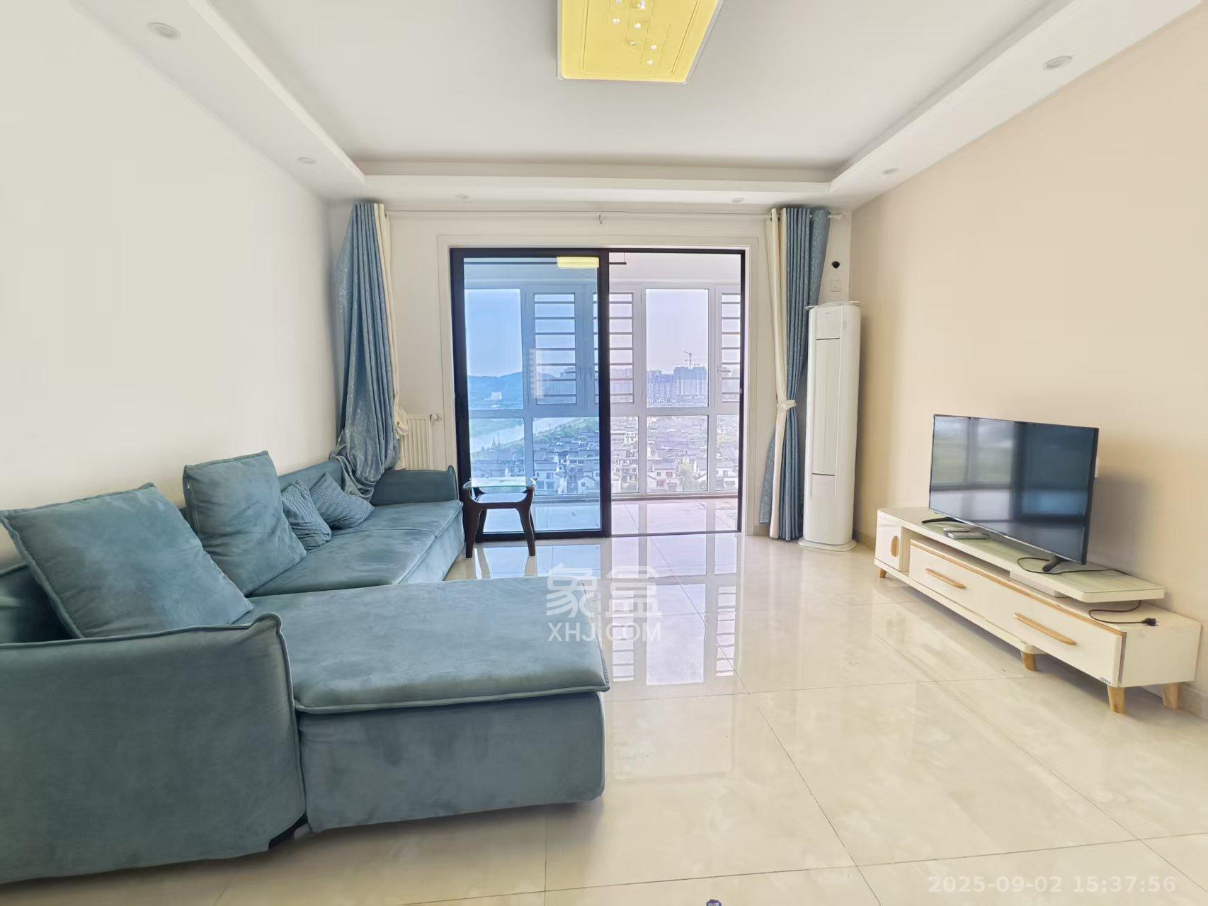 中国铁建洋湖苑 3室2厅2卫 2400.0元/月 中国铁建洋湖苑 3室2厅2卫 2400.0元/月室内图