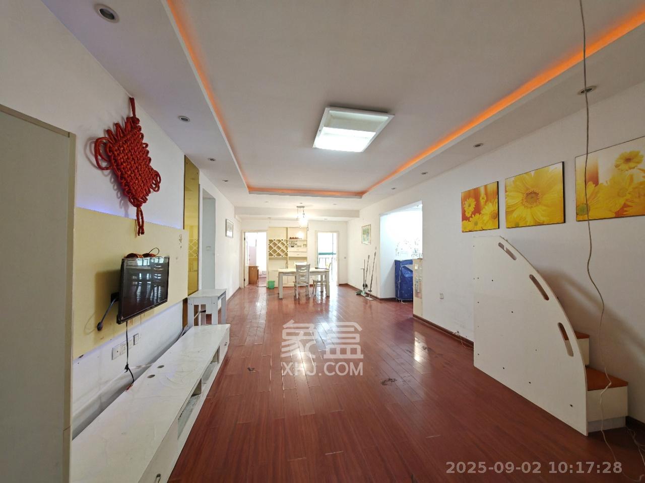 望兴景园一期  3室2厅1卫    2100.0元/月室内图