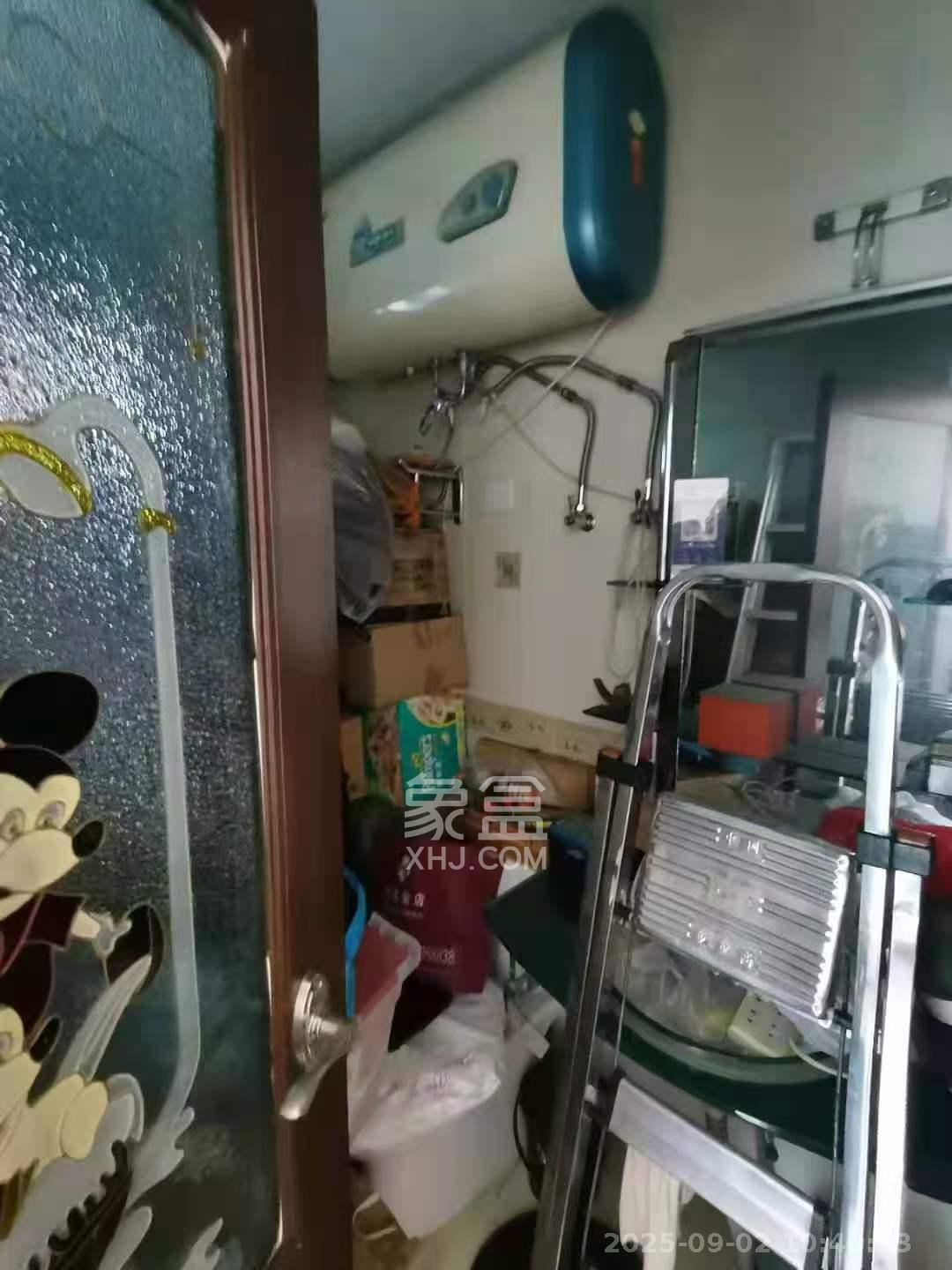 颐美园 3室2厅2卫 3000.0元/月 颐美园 3室2厅2卫 3000.0元/月室内图