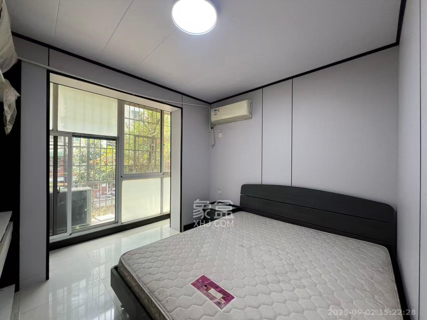 江南公寓  2室1厅1卫    1900.0元/月室内图