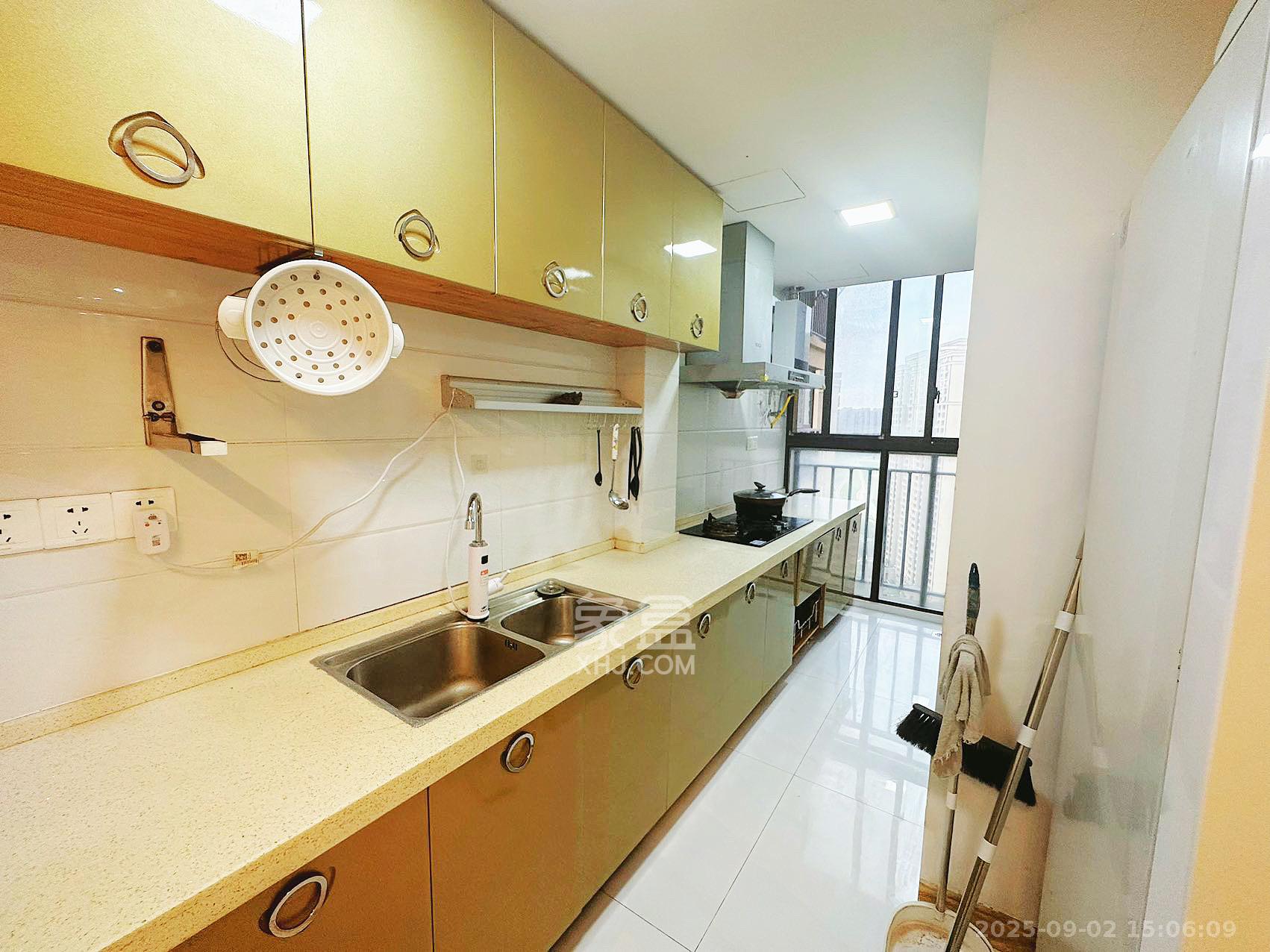 华润橡树湾 3室2厅1卫 1900.0元/月 华润橡树湾 3室2厅1卫 1900.0元/月室内图