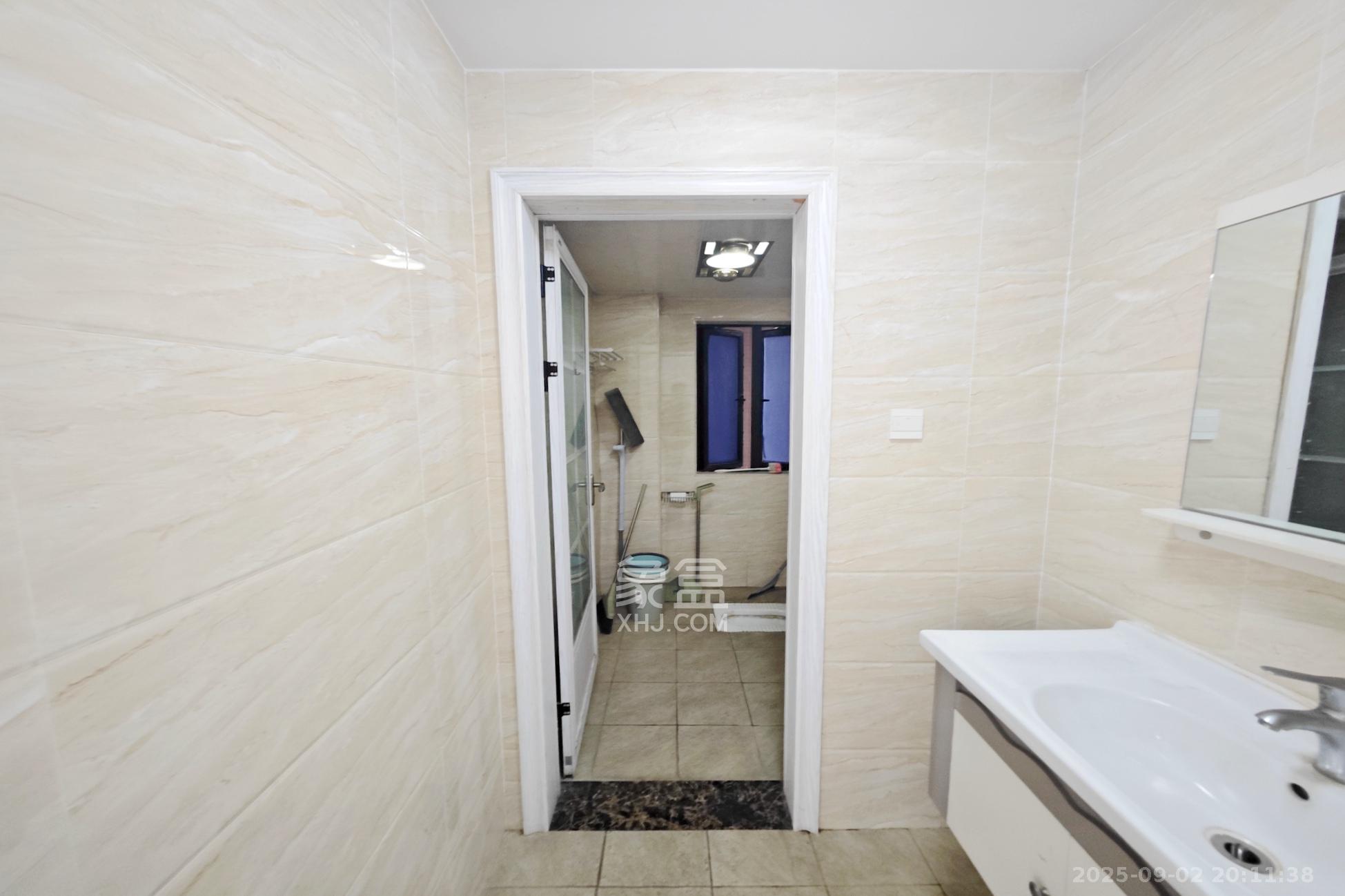 长房天翼未来城  3室2厅1卫    158.8万 长房天翼未来城  3室2厅1卫    158.8万其他