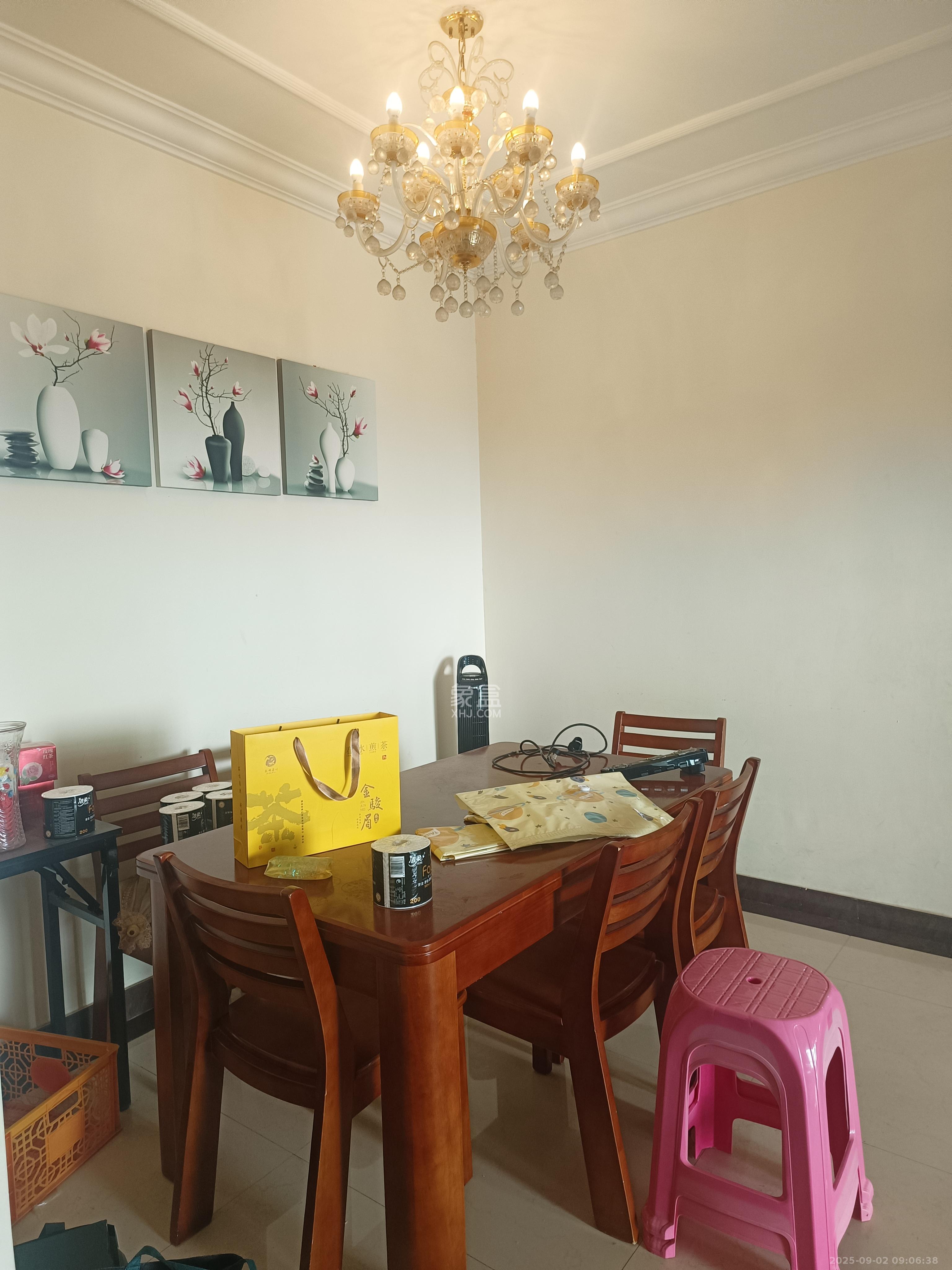 恒大雅苑  3室1厅2卫    2100.0元/月室内图