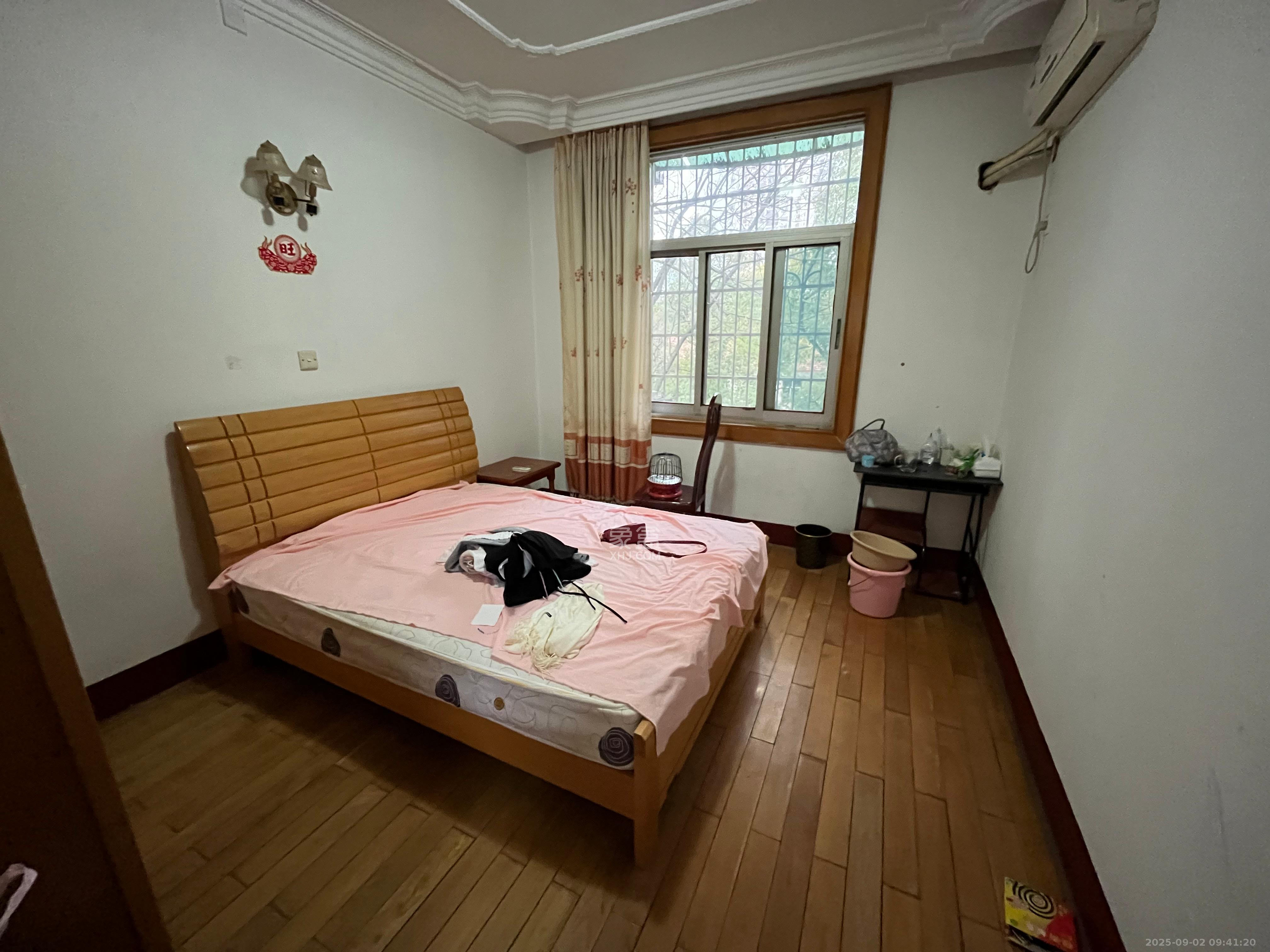 林业厅宿舍  3室2厅1卫    1800.0元/月室内图