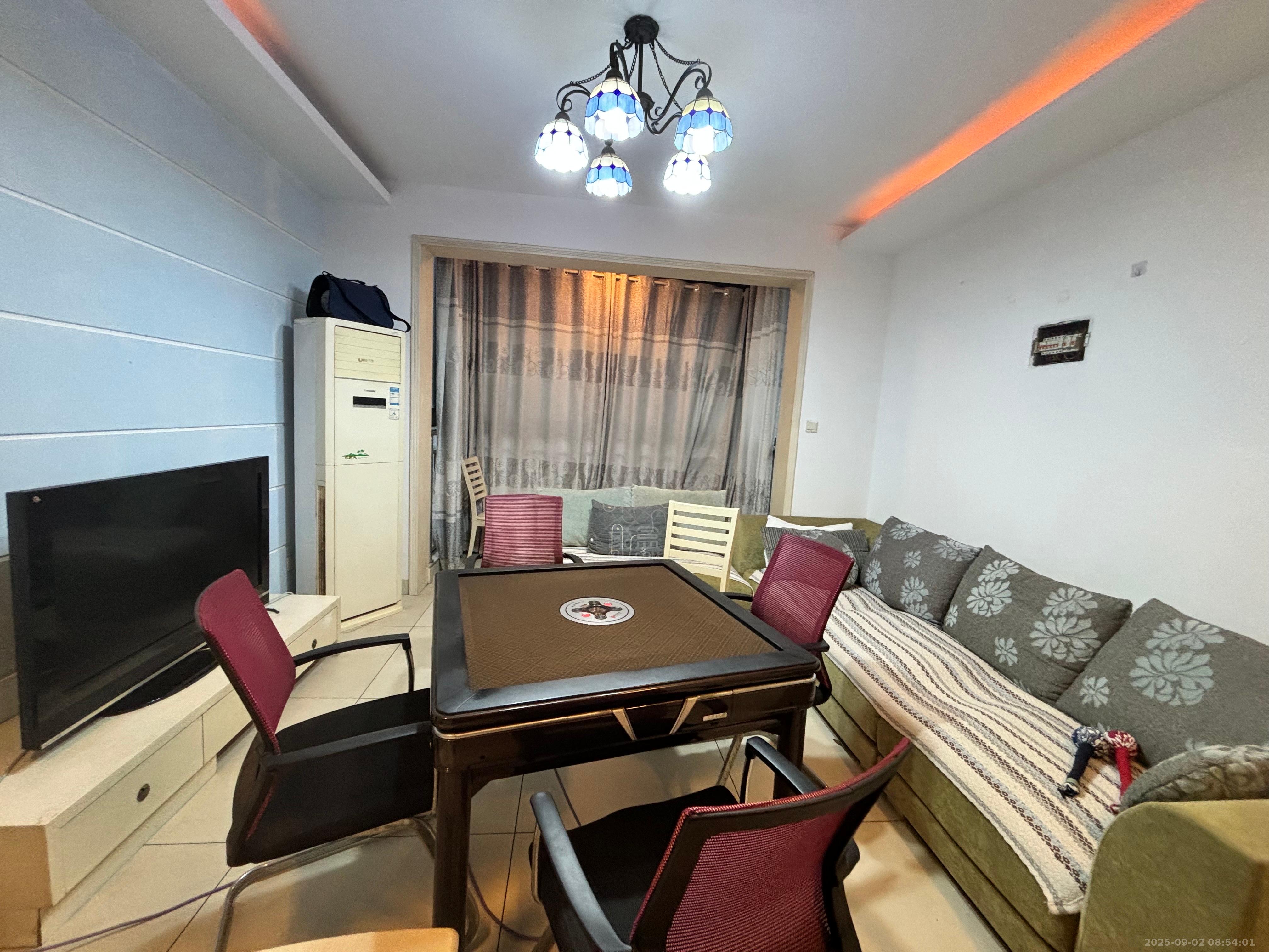 城市风景 3室1厅2卫 1800.0元/月 城市风景 3室1厅2卫 1800.0元/月室内图