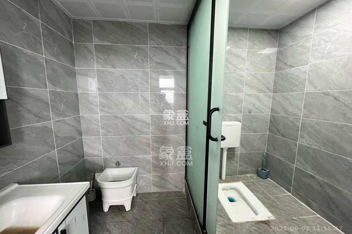 和悦城(蟠龙景苑) 1室0厅0卫 2300.00元/月 和悦城(蟠龙景苑) 1室0厅0卫 2300.00元/月室内图