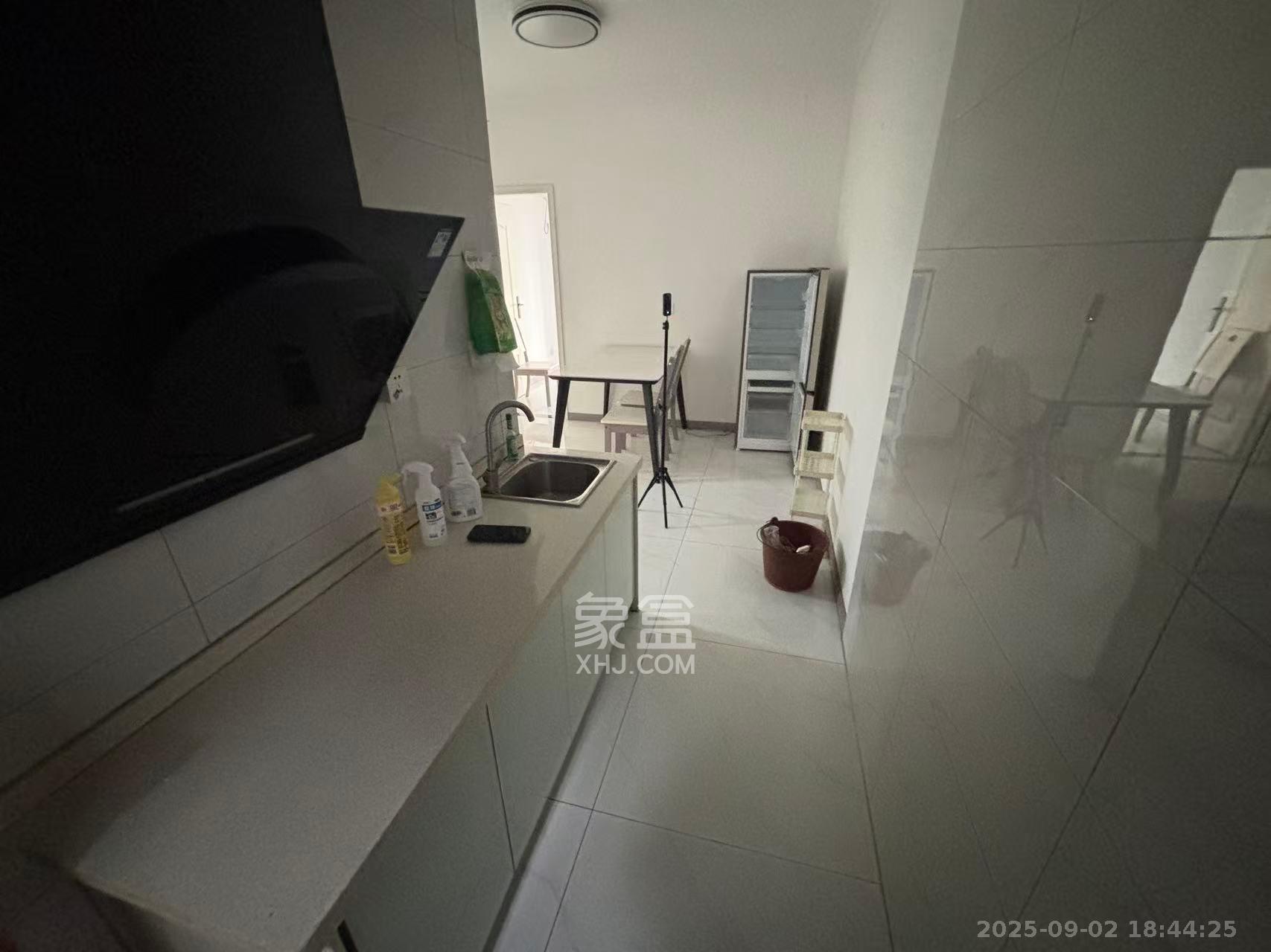 金南家园三期 2室1厅1卫 1800.0元/月 金南家园三期 2室1厅1卫 1800.0元/月室内图