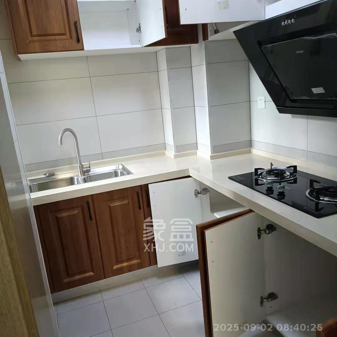 博林云栖  2室2厅1卫   2700.00元/月室内图