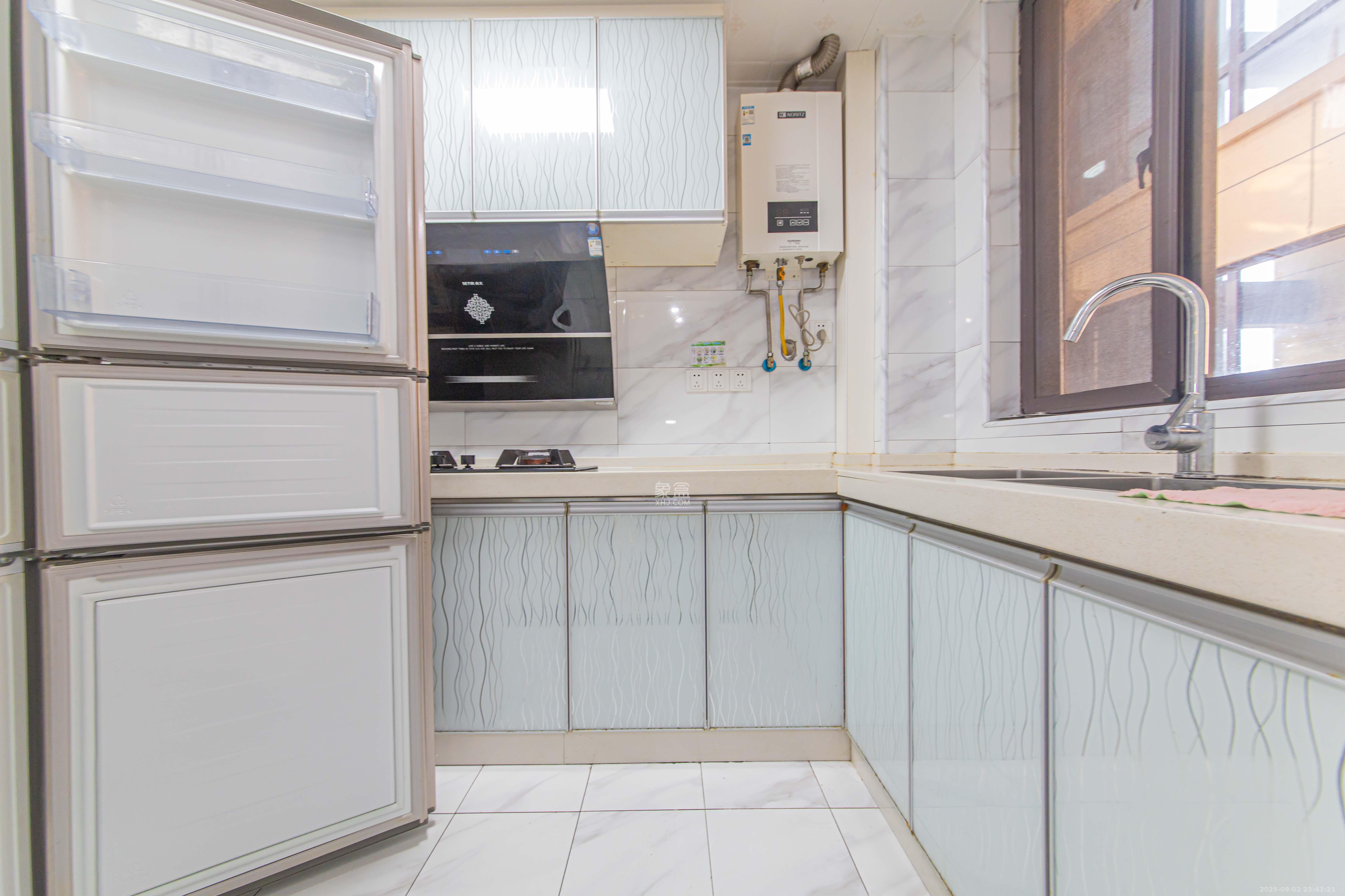 鑫远悦城（鑫远悦时代）  3室2厅1卫    95.0万厨房