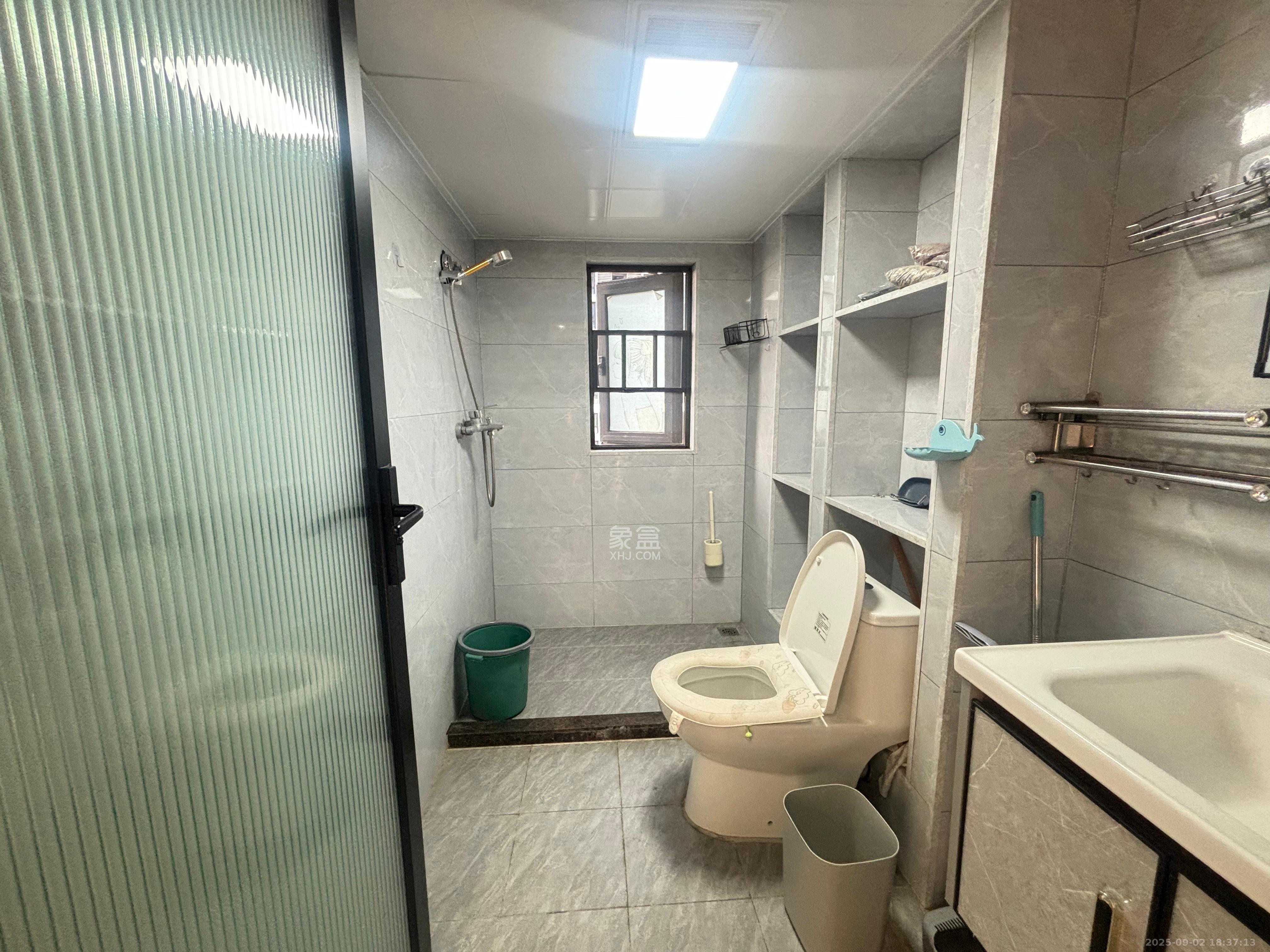 万科金色梦想B区  3室2厅1卫    2800.0元/月 万科金色梦想B区  3室2厅1卫    2800.0元/月室内图