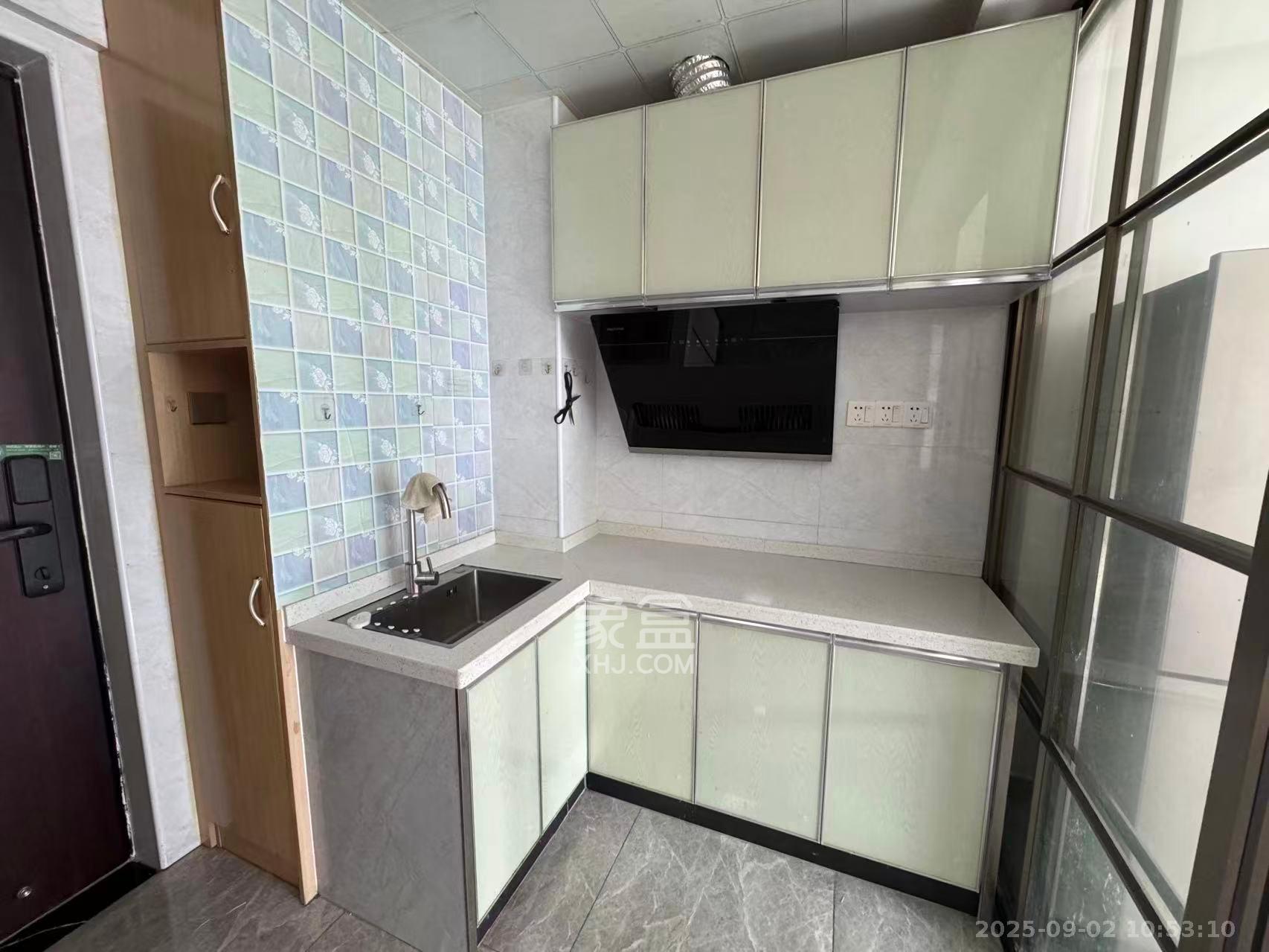 金科时代中心 1室1厅1卫 1300.0元/月 金科时代中心 1室1厅1卫 1300.0元/月室内图