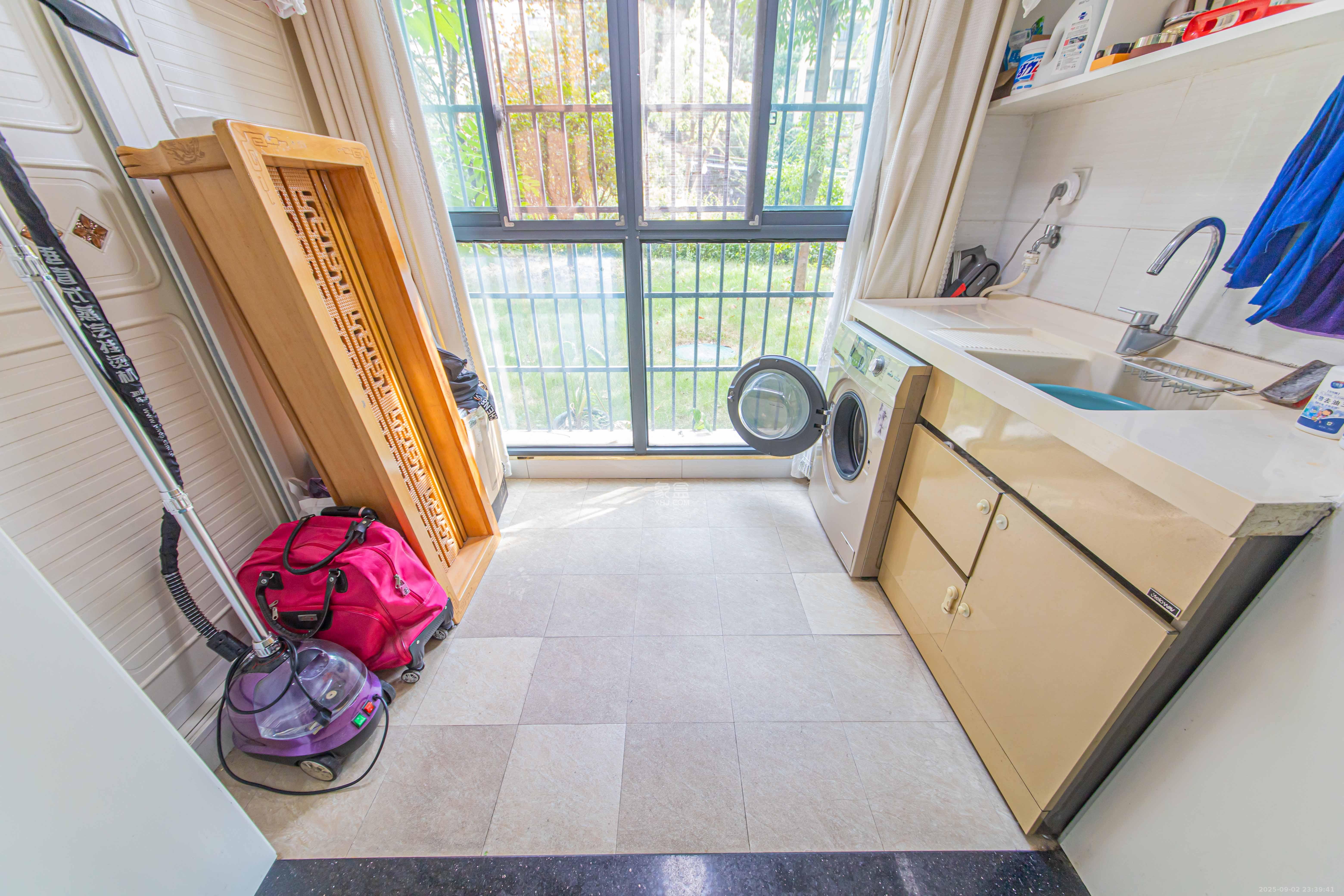 中建芙蓉嘉苑  3室2厅2卫    88.8万 中建芙蓉嘉苑  3室2厅2卫    88.8万阳台