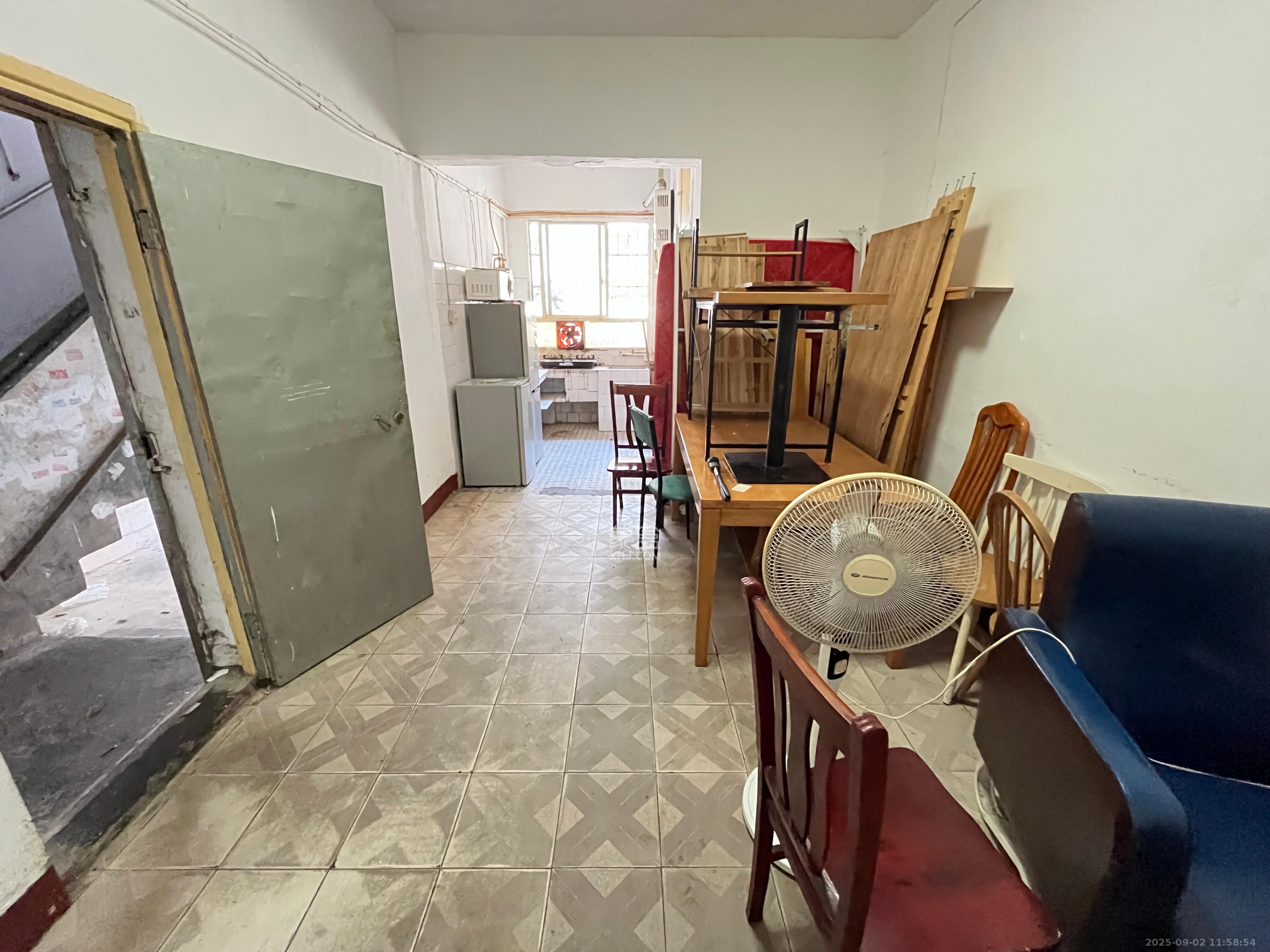 厚生里  3室2厅1卫    1500.0元/月室内图