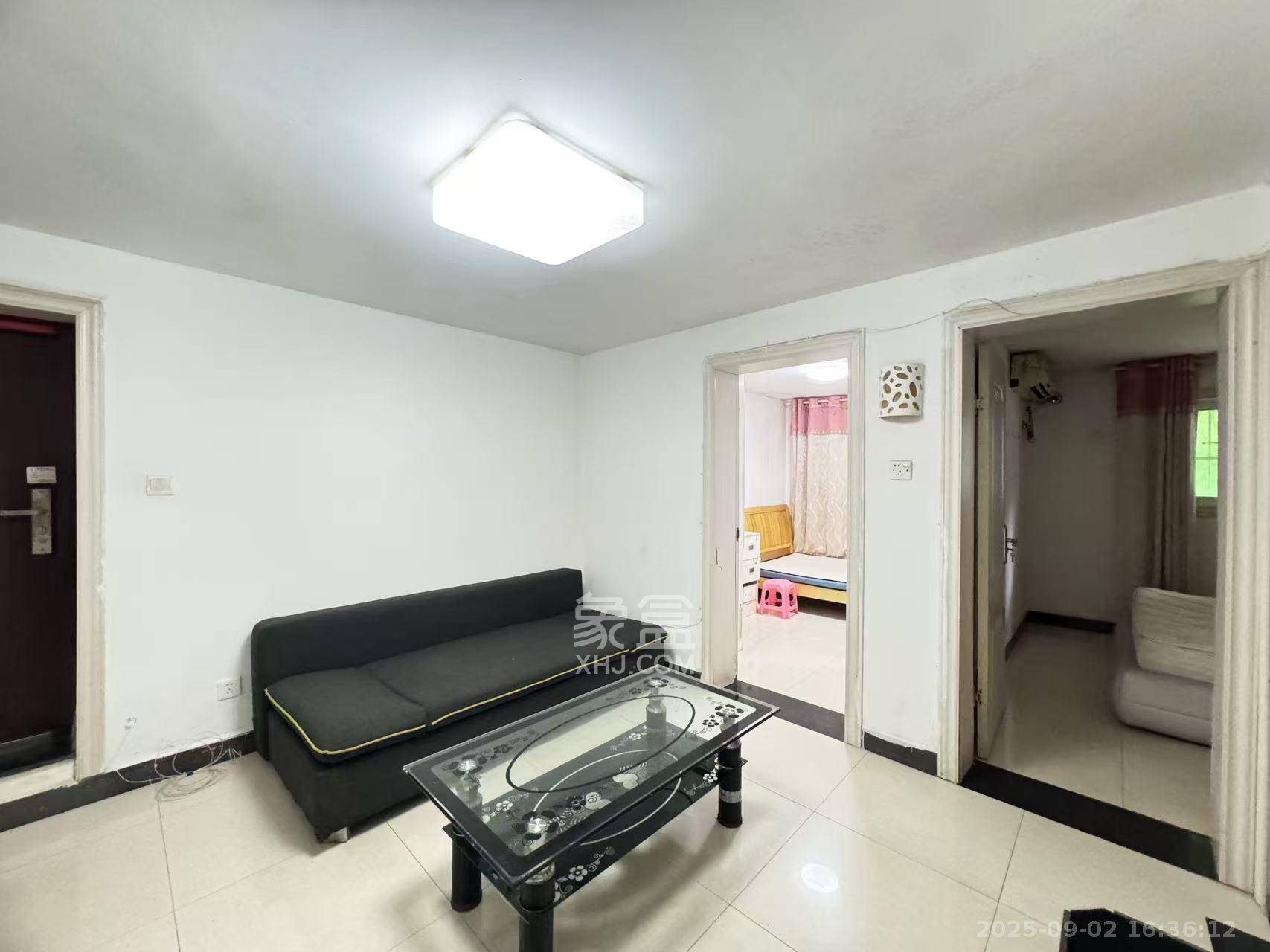 恩瑞麓山名园(龙王港小区) 2室1厅1卫 1600.0元/月 恩瑞麓山名园(龙王港小区) 2室1厅1卫 1600.0元/月室内图