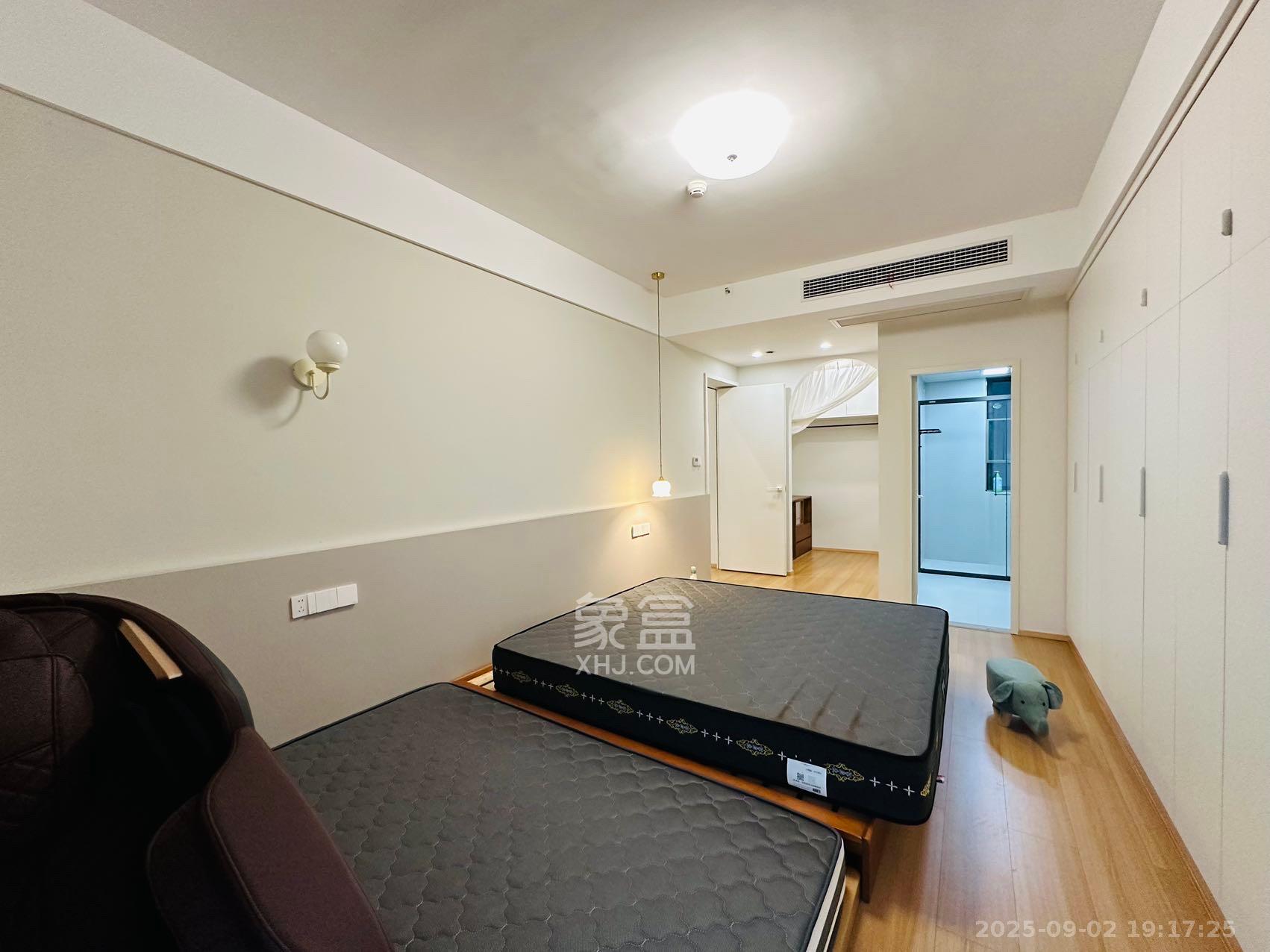 梅溪华府（新城金茂梦想华府）  4室2厅3卫    7000.0元/月室内图