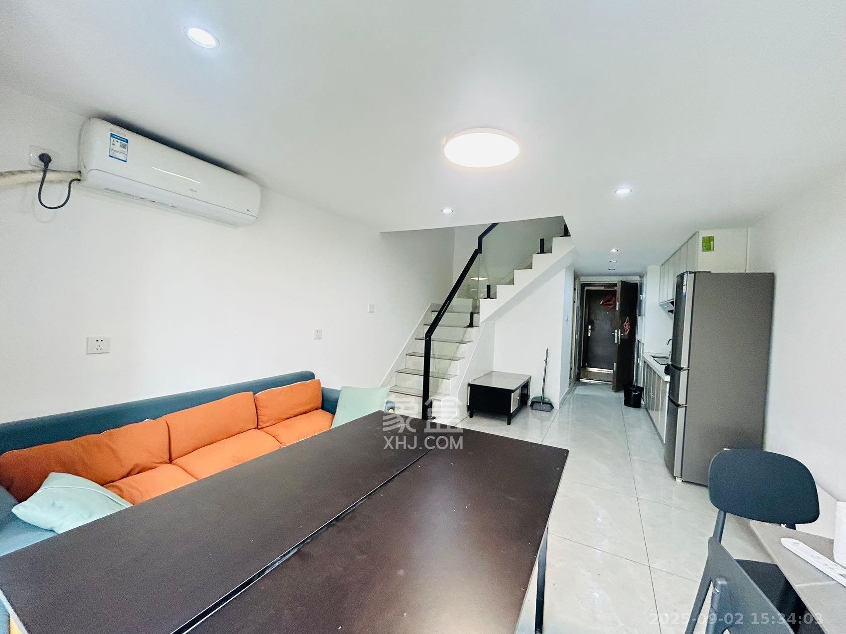 华润琨瑜府  2室1厅1卫    2300.0元/月 华润琨瑜府  2室1厅1卫    2300.0元/月室内图