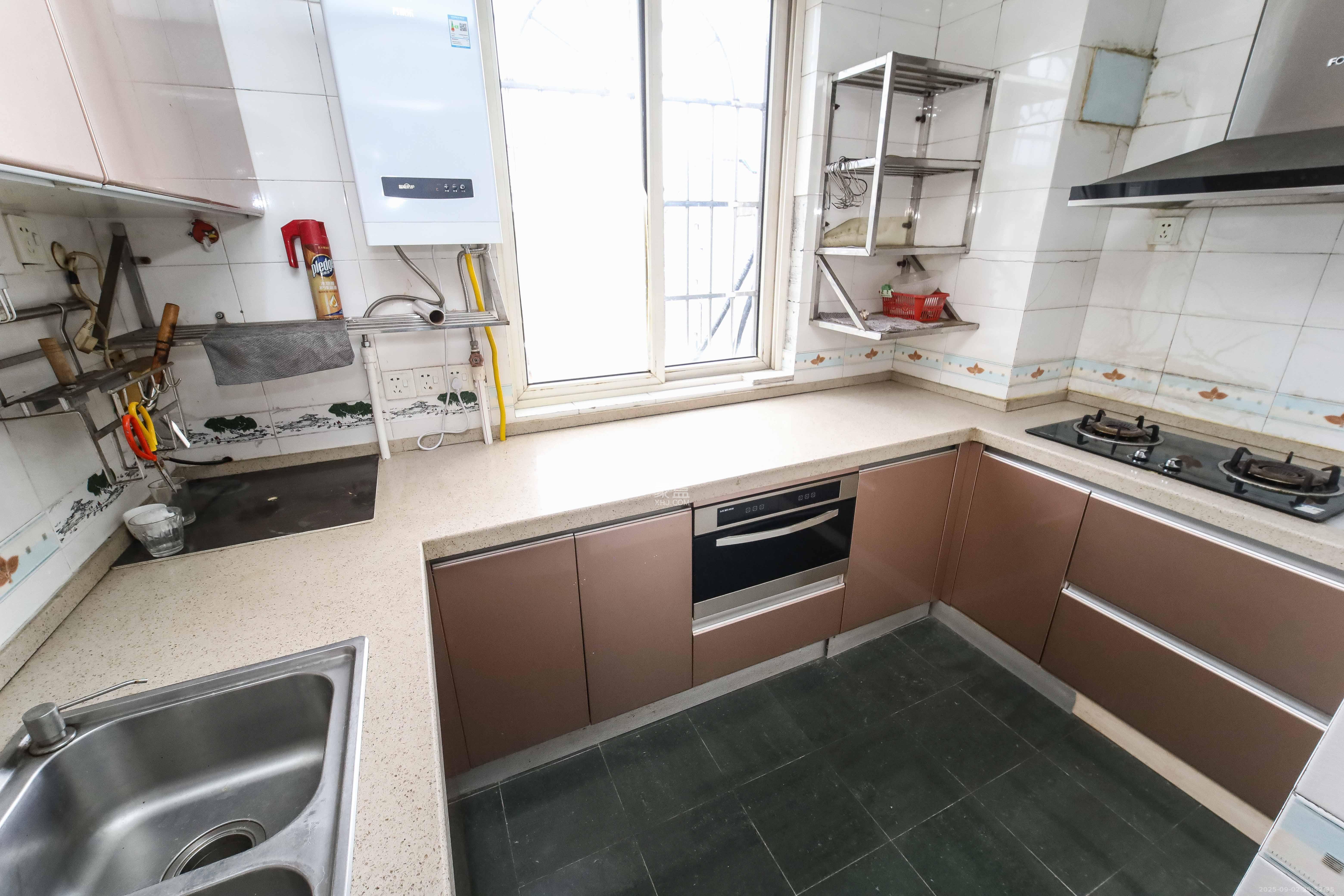 新桥小区 2室1厅1卫 35.0万 新桥小区 2室1厅1卫 35.0万厨房