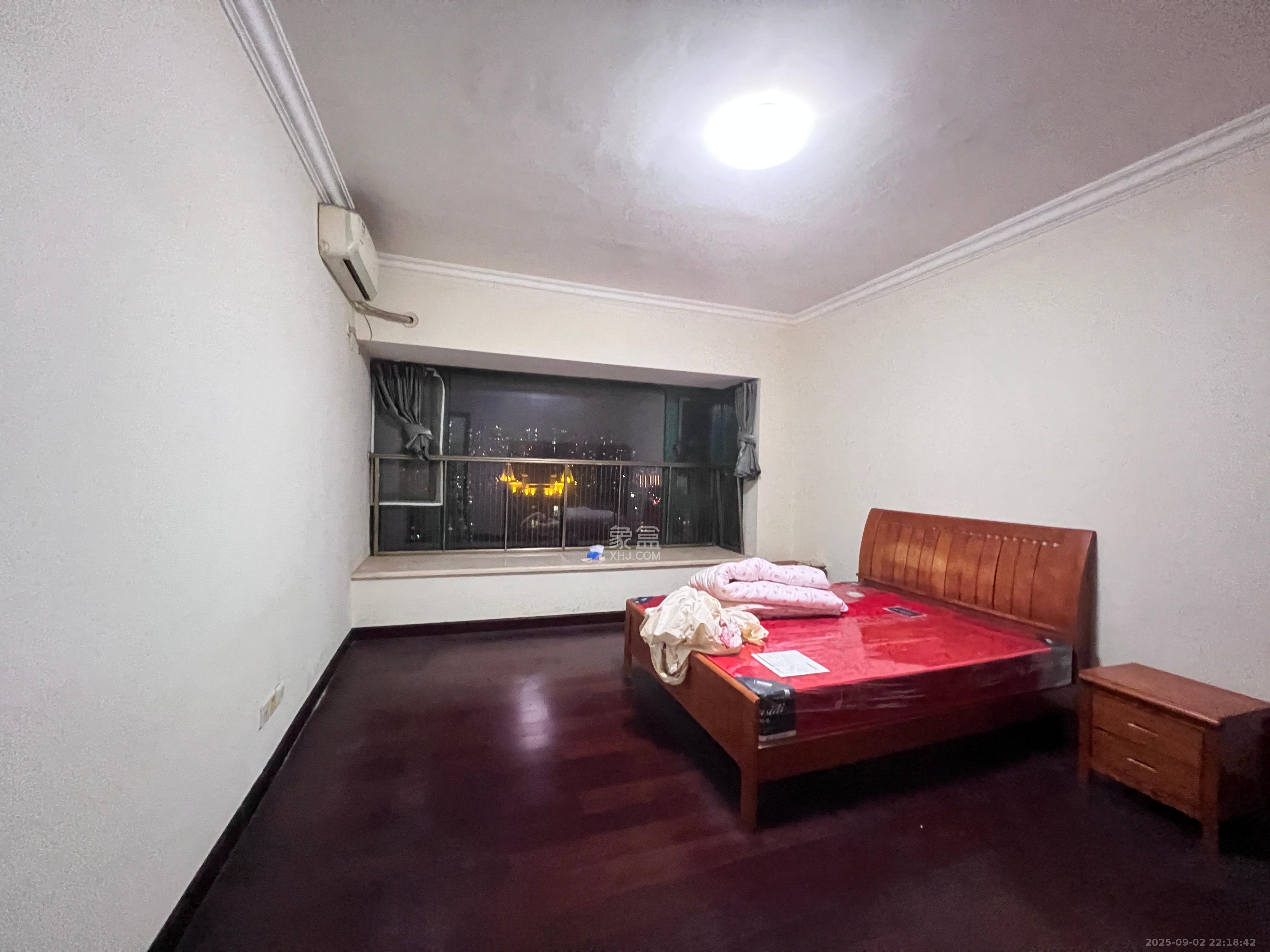 恒大绿洲 5室1厅3卫 6800.0元/月 恒大绿洲 5室1厅3卫 6800.0元/月室内图