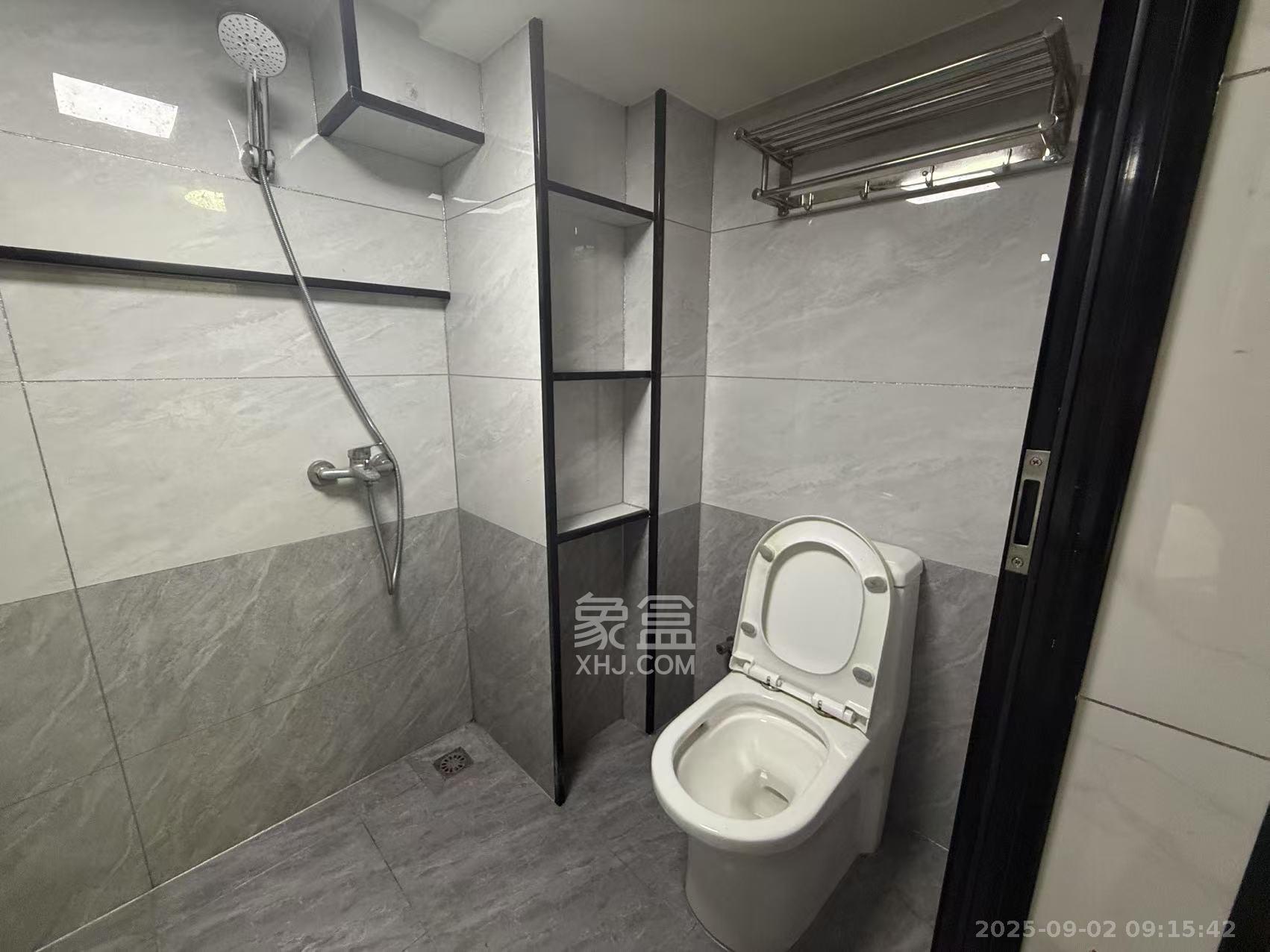 梅溪悦章  1室1厅1卫    1500.0元/月室内图