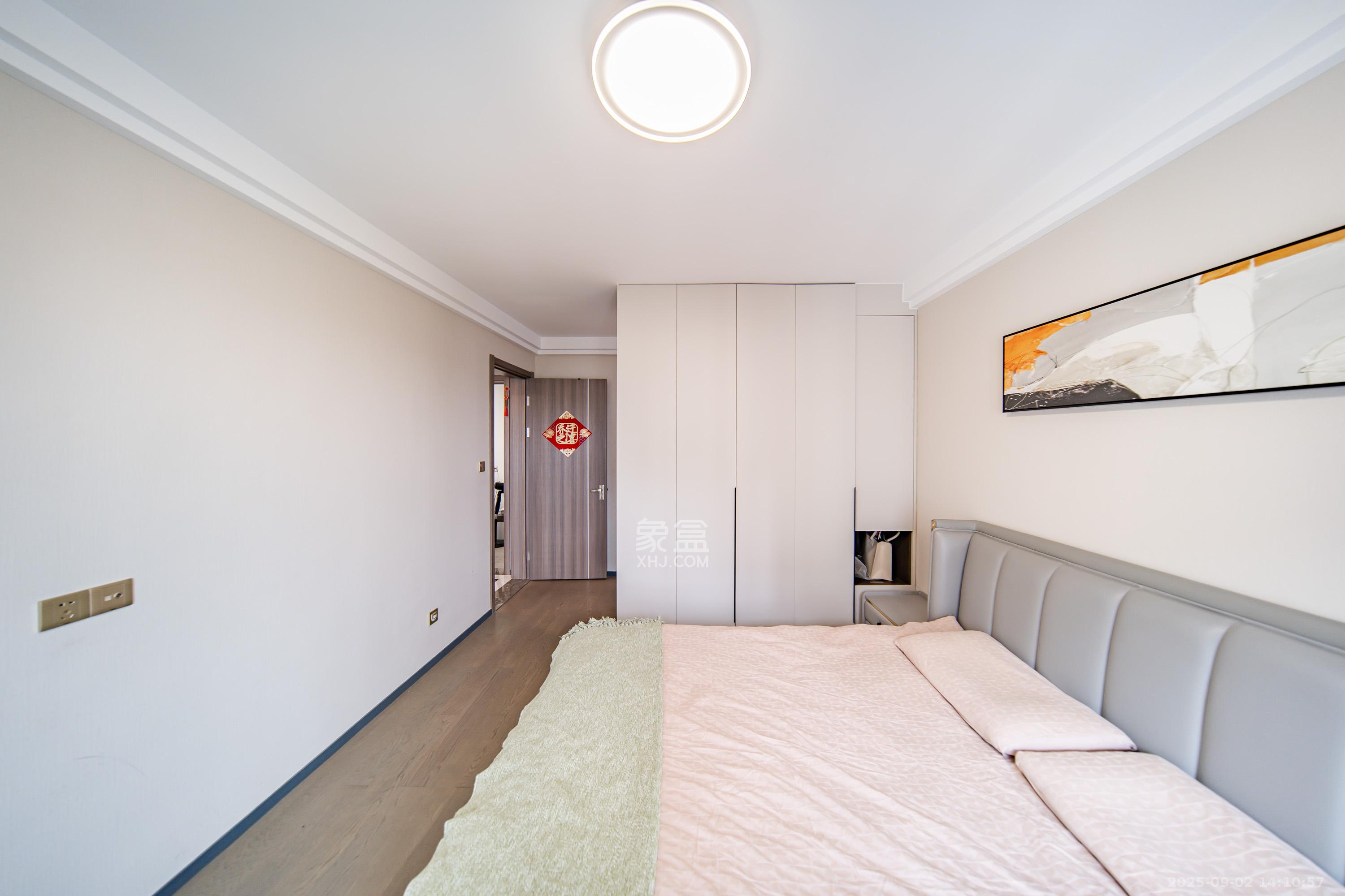 中海阅麓山一期  3室2厅2卫    145.8万 中海阅麓山一期  3室2厅2卫    145.8万卧室