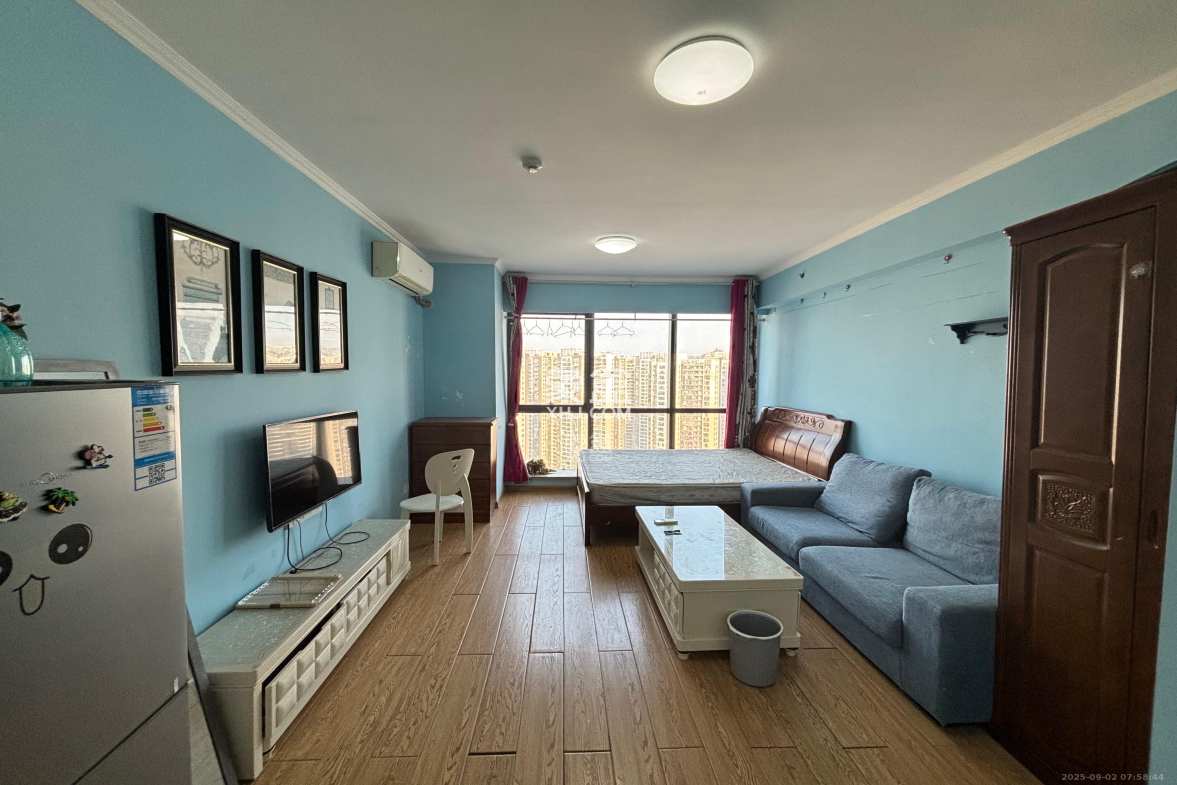 融科东南海 1室1厅1卫 1200.00元/月 融科东南海 1室1厅1卫 1200.00元/月室内图