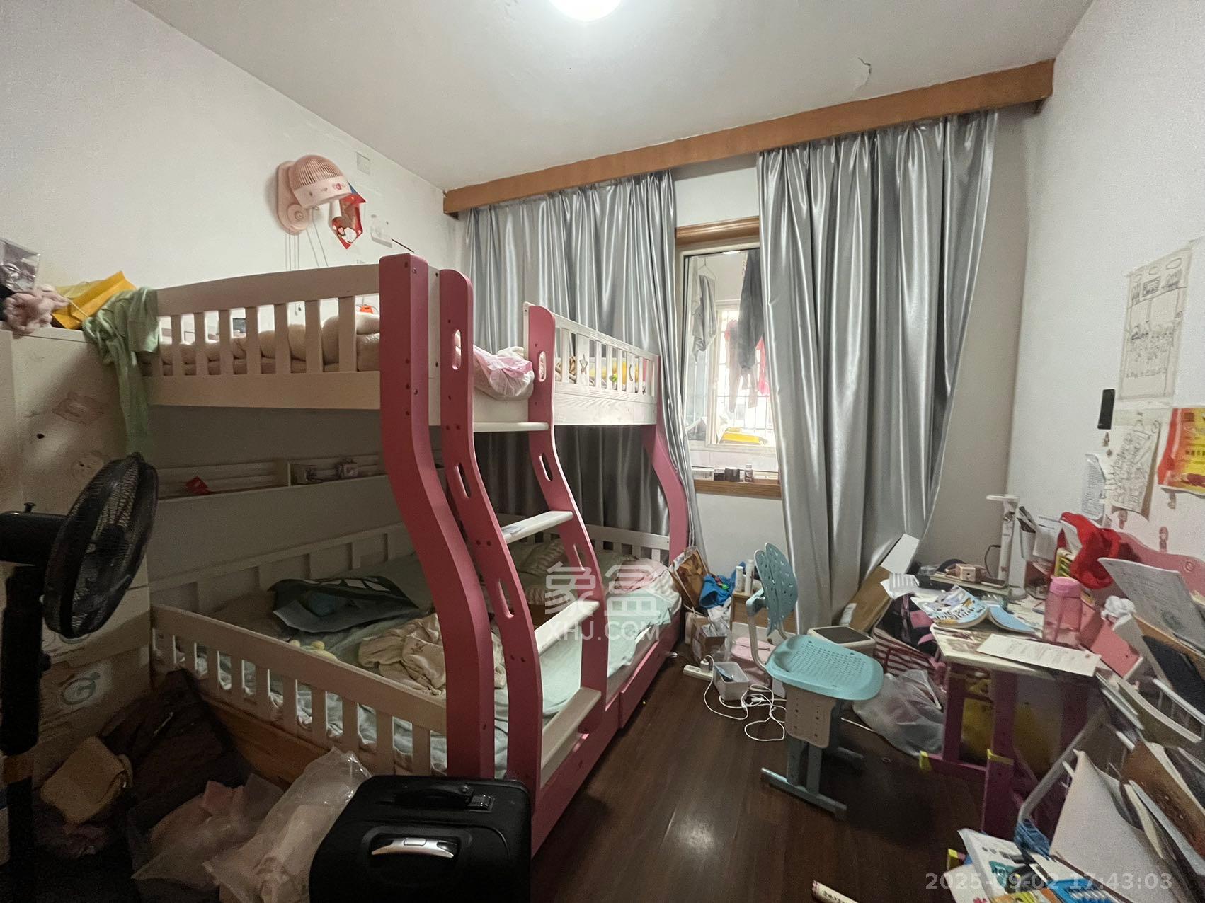 中天佳园 1室2厅2卫 1100.0元/月 中天佳园 1室2厅2卫 1100.0元/月室内图