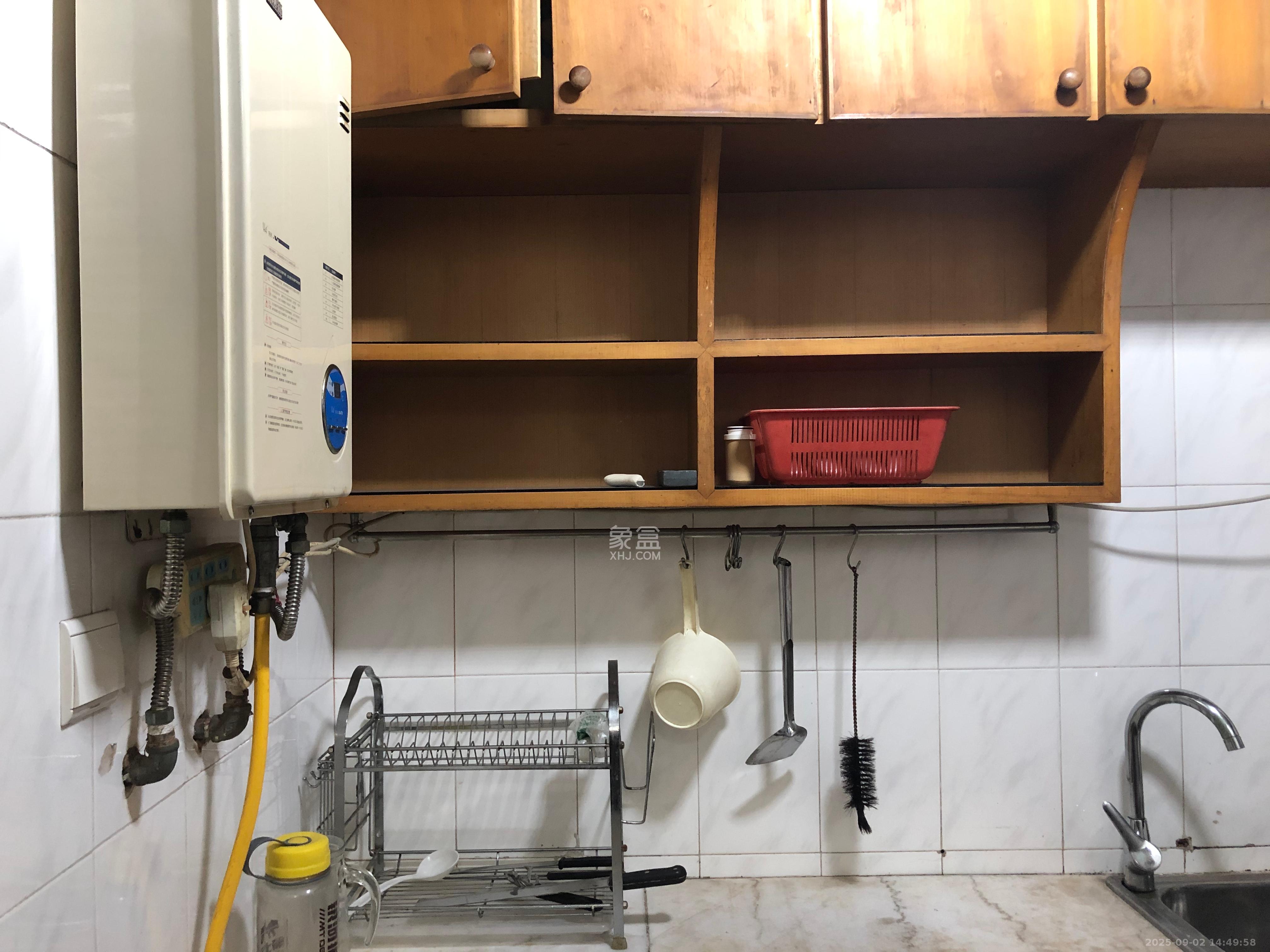 公交园小区（公交新村）  2室1厅1卫    1500.0元/月室内图