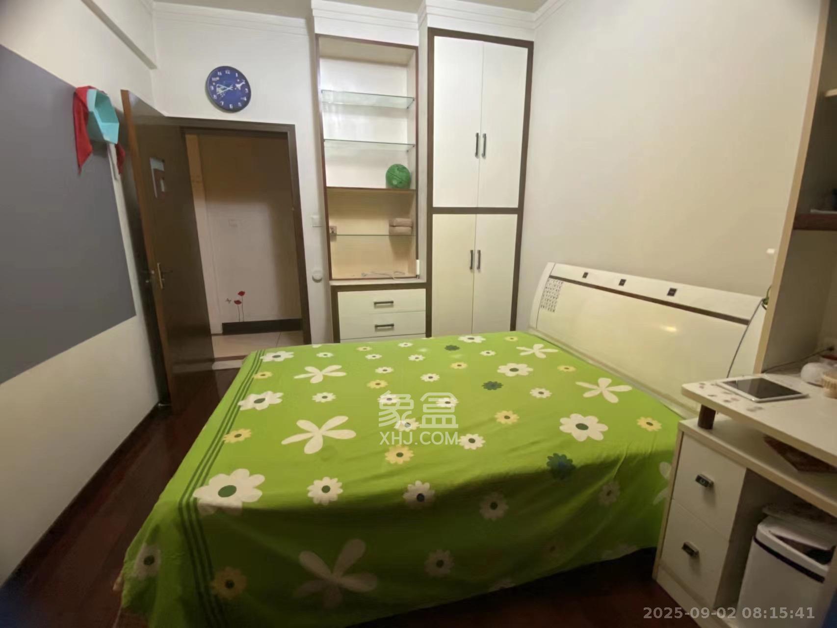 英才园丰颐苑  4室2厅2卫    3500.0元/月 英才园丰颐苑  4室2厅2卫    3500.0元/月室内图