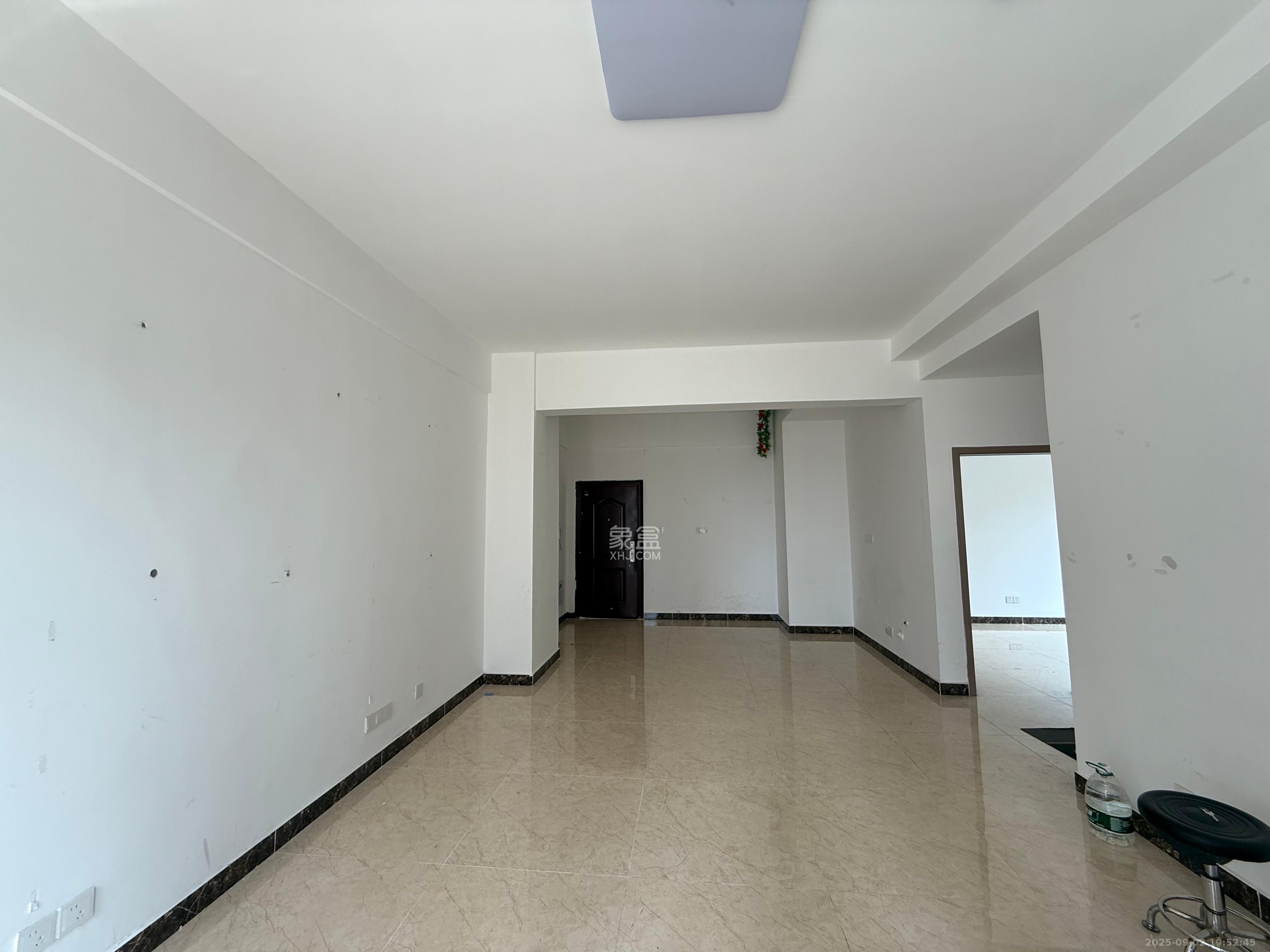 东方美地 2室2厅1卫 3000.0元/月 东方美地 2室2厅1卫 3000.0元/月室内图