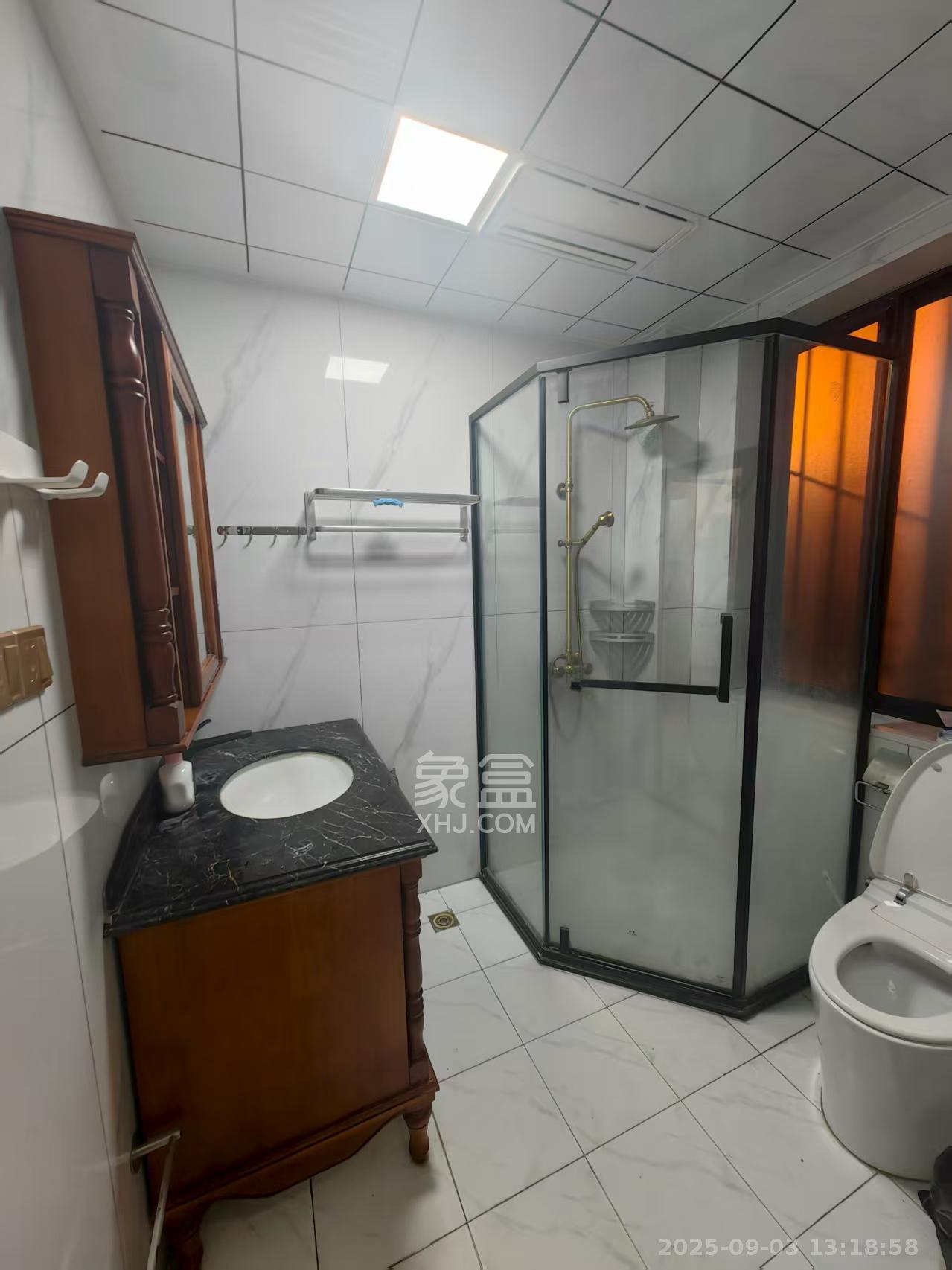 江南苑  2室1厅1卫    3300.0元/月 江南苑  2室1厅1卫    3300.0元/月室内图