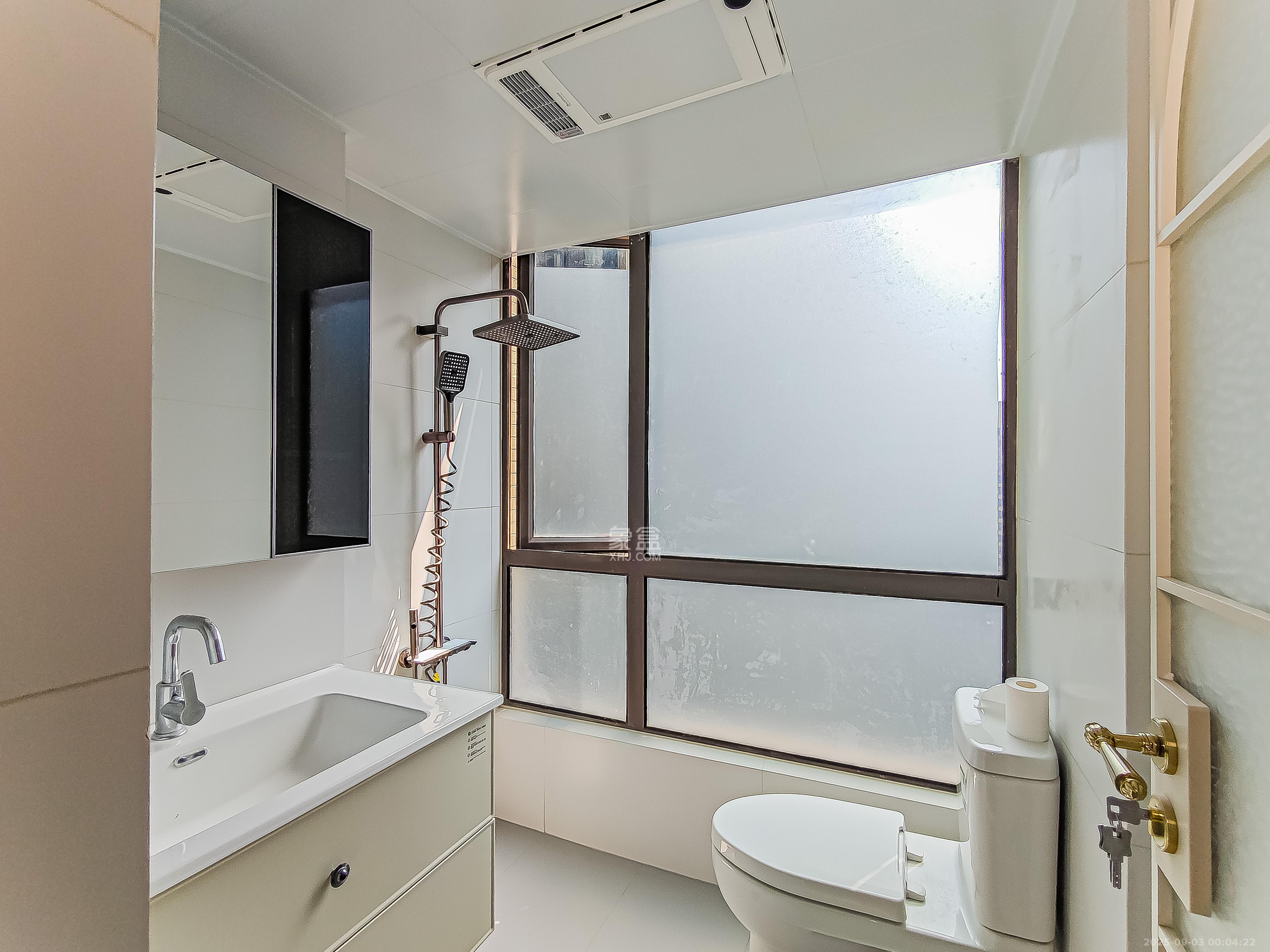 通用时代国际社区  3室2厅2卫    128.8万 通用时代国际社区  3室2厅2卫    128.8万卫生间