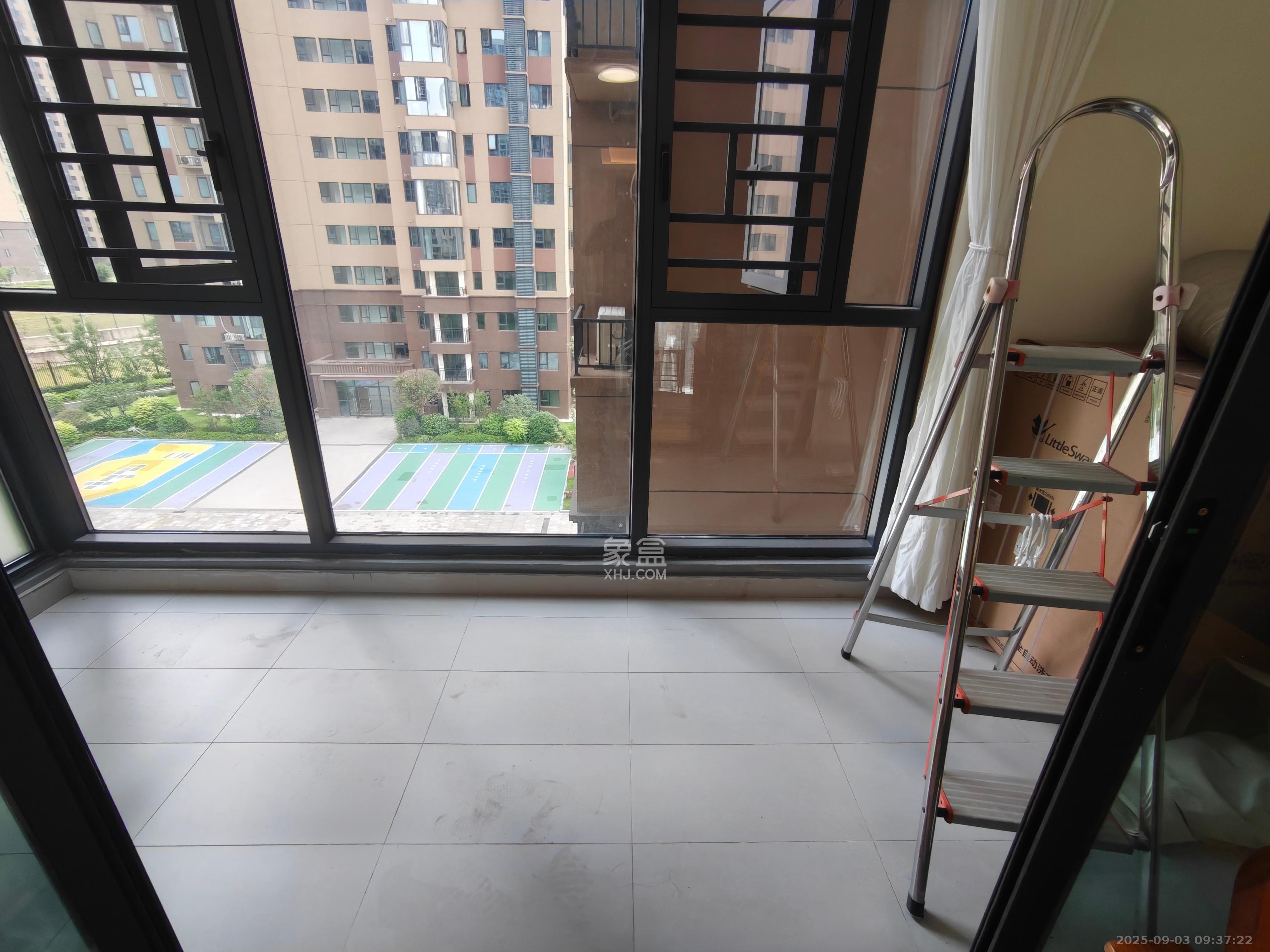 中建嘉和城凤凰台(中建瑞兴家园)  4室2厅2卫    2800.0元/月 中建嘉和城凤凰台(中建瑞兴家园)  4室2厅2卫    2800.0元/月室内图