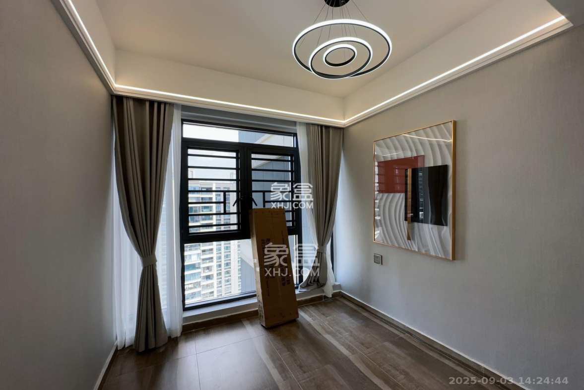 绿地V岛 4室2厅2卫 7000.0元/月 绿地V岛 4室2厅2卫 7000.0元/月室内图