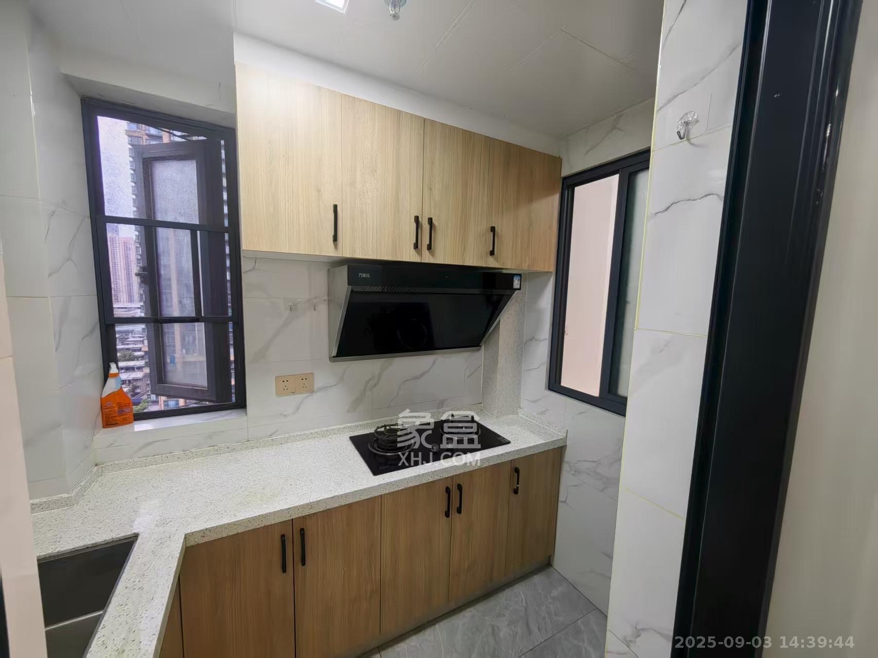 天健城 1室1厅1卫 2300.0元/月 天健城 1室1厅1卫 2300.0元/月室内图