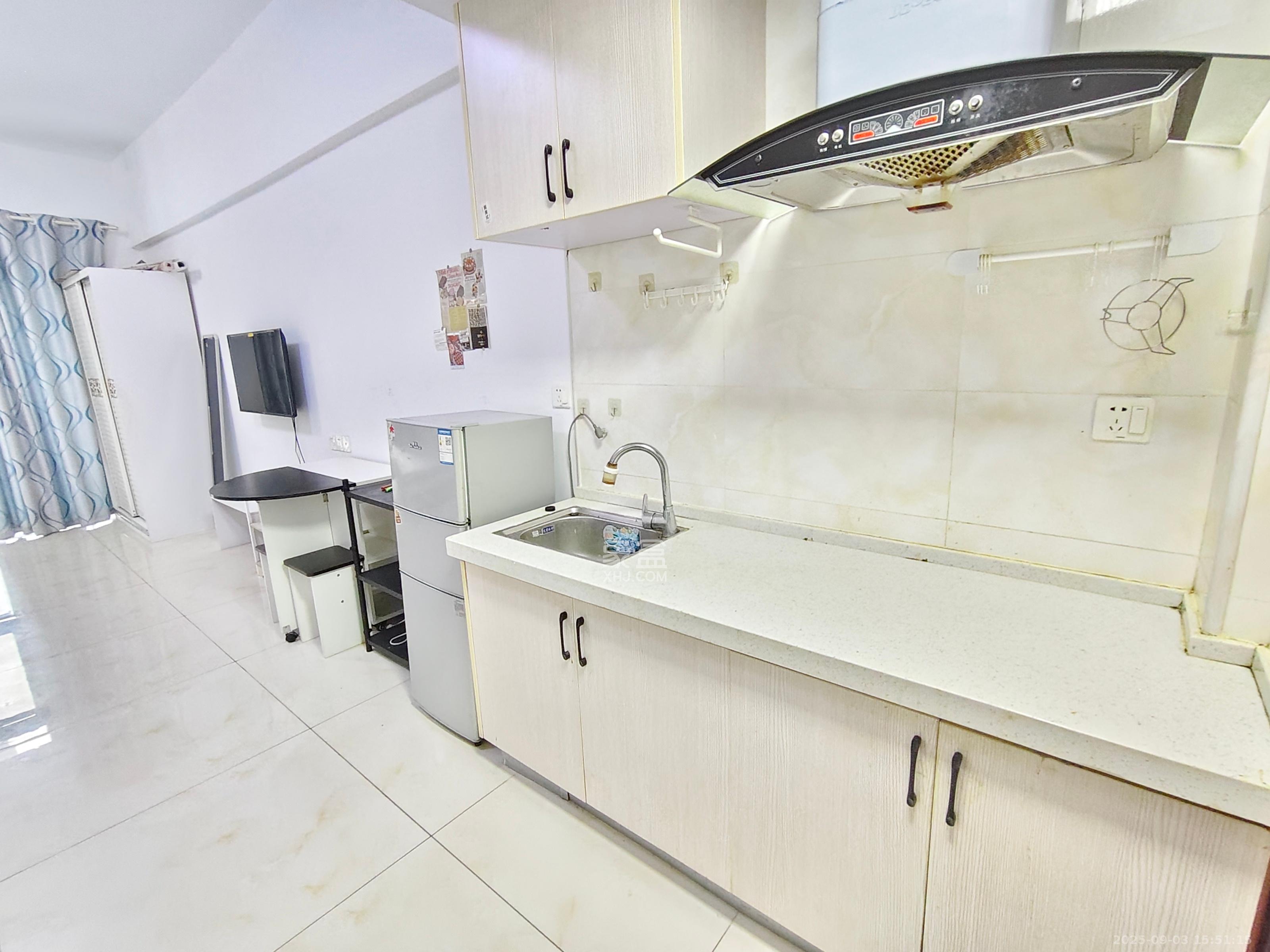 荣泰广场   51.0㎡      1300.0元/月室内图