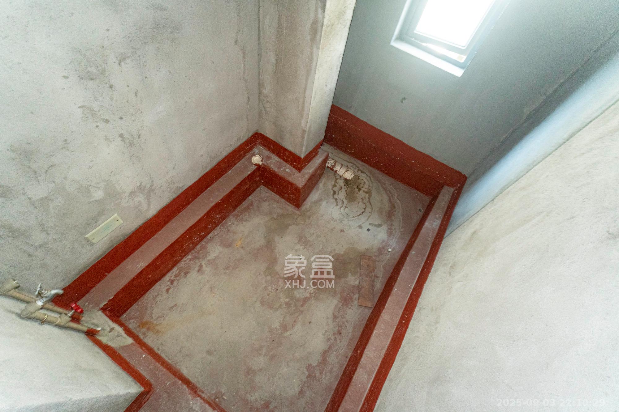 敏捷珑玥府  5室2厅3卫    135.0万 敏捷珑玥府  5室2厅3卫    135.0万卫生间