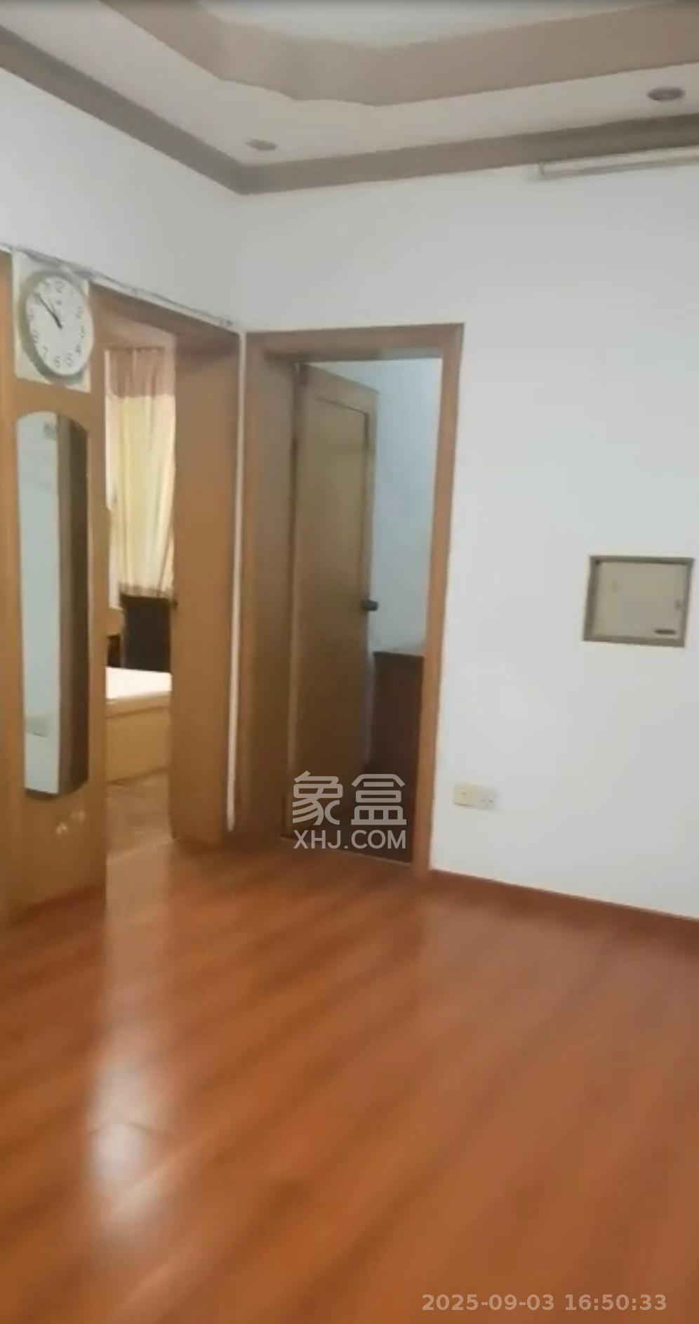 清水塘社区一中宿舍  3室1厅1卫    3800.0元/月