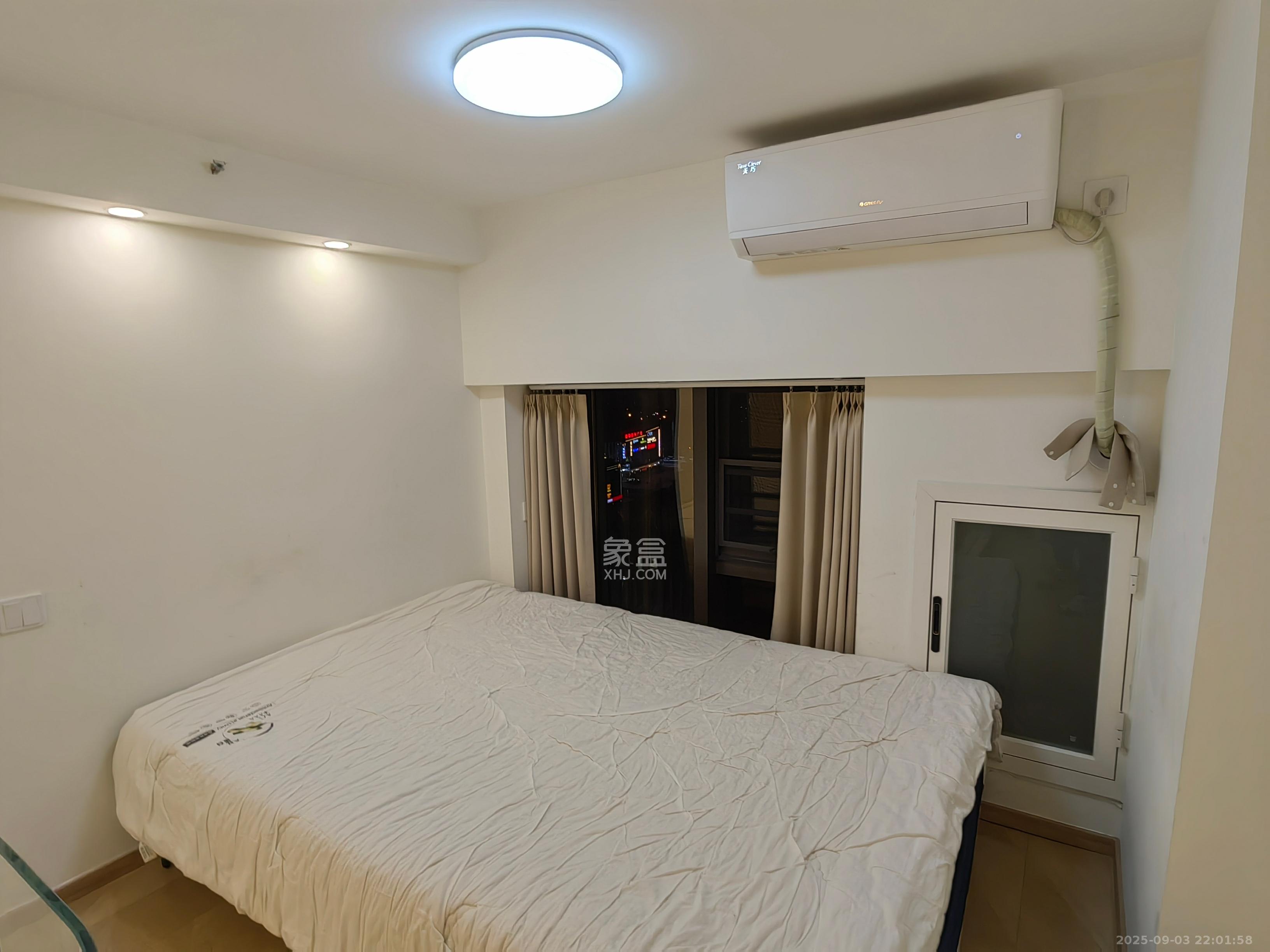 珠江花城好世界  1室1厅1卫    2100.0元/月室内图