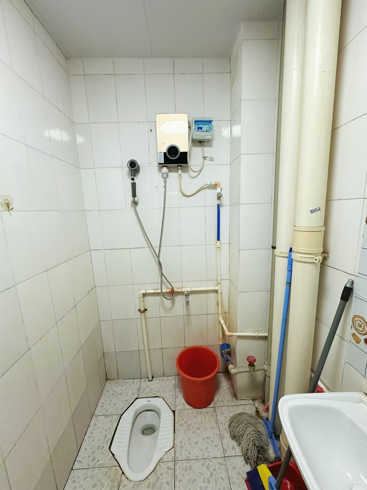 昌蓉大厦 1室0厅1卫 800.0元/月 昌蓉大厦 1室0厅1卫 800.0元/月室内图