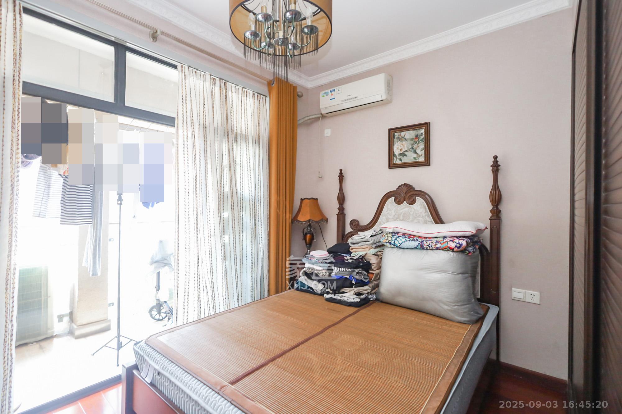 郡原广场 4室2厅2卫 182.0万 郡原广场 4室2厅2卫 182.0万卧室