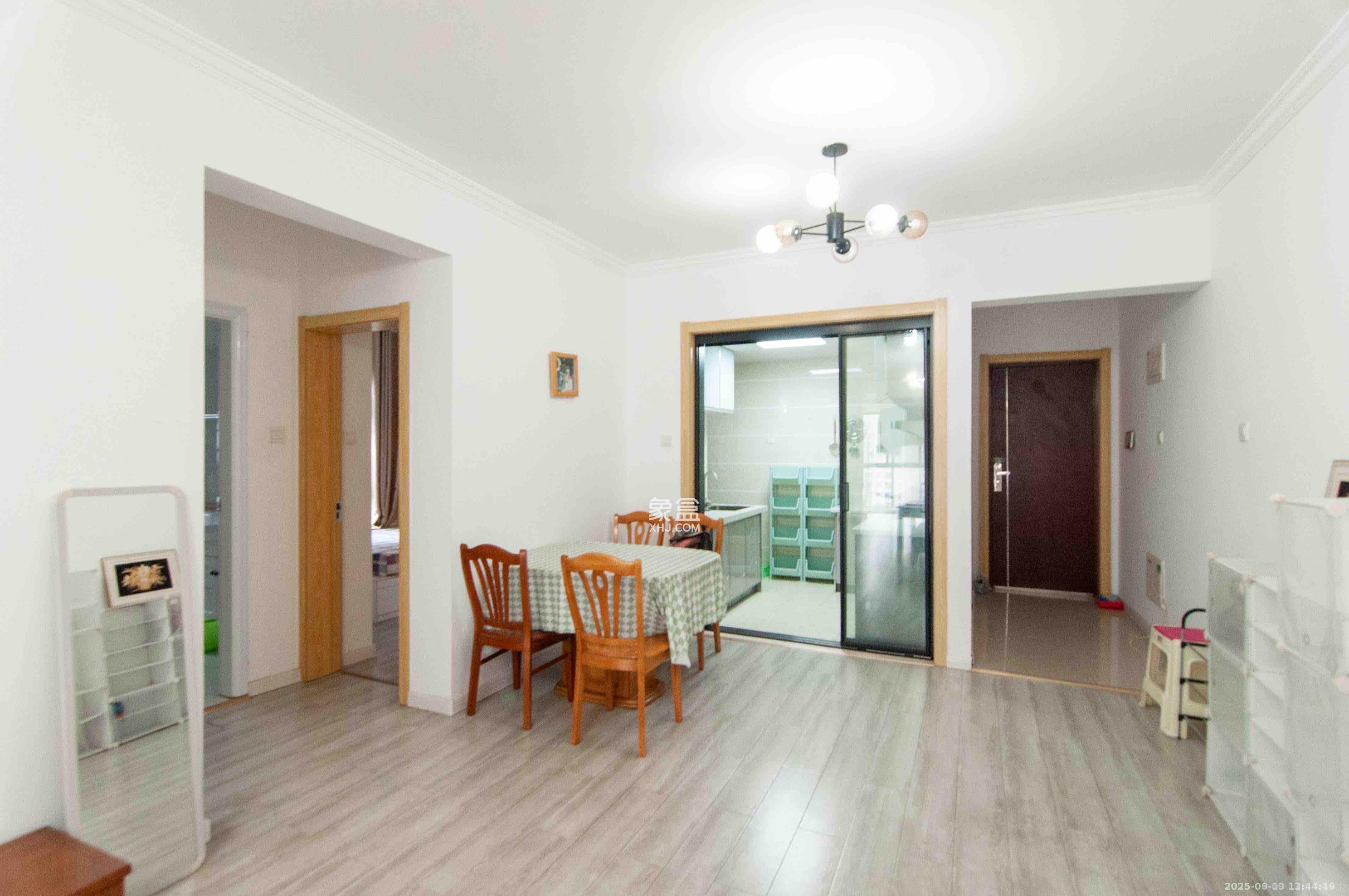 达美D6区 3室2厅1卫 3100.0元/月 达美D6区 3室2厅1卫 3100.0元/月室内图