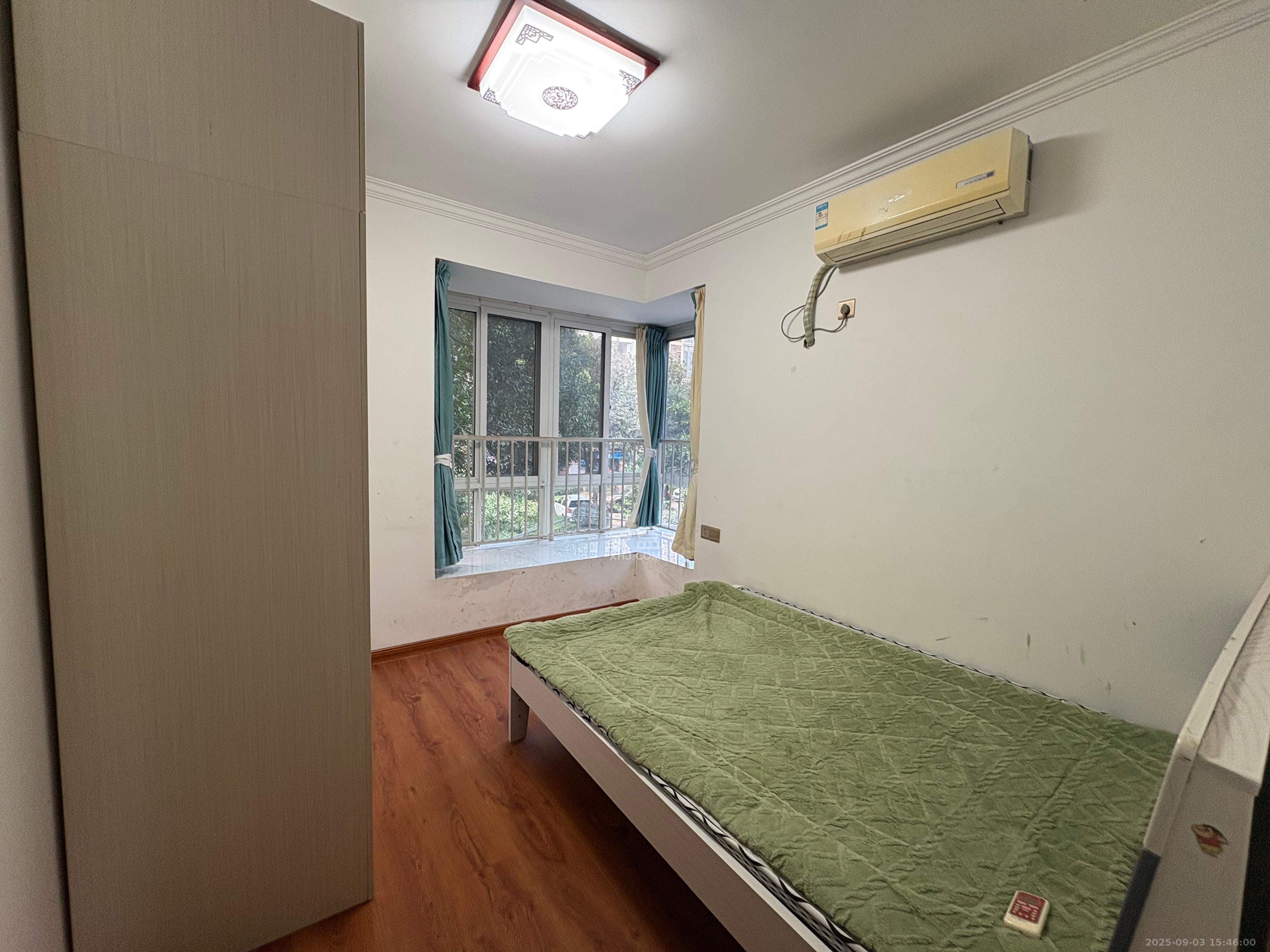 山语城一期  3室2厅2卫    2200.0元/月 山语城一期  3室2厅2卫    2200.0元/月室内图